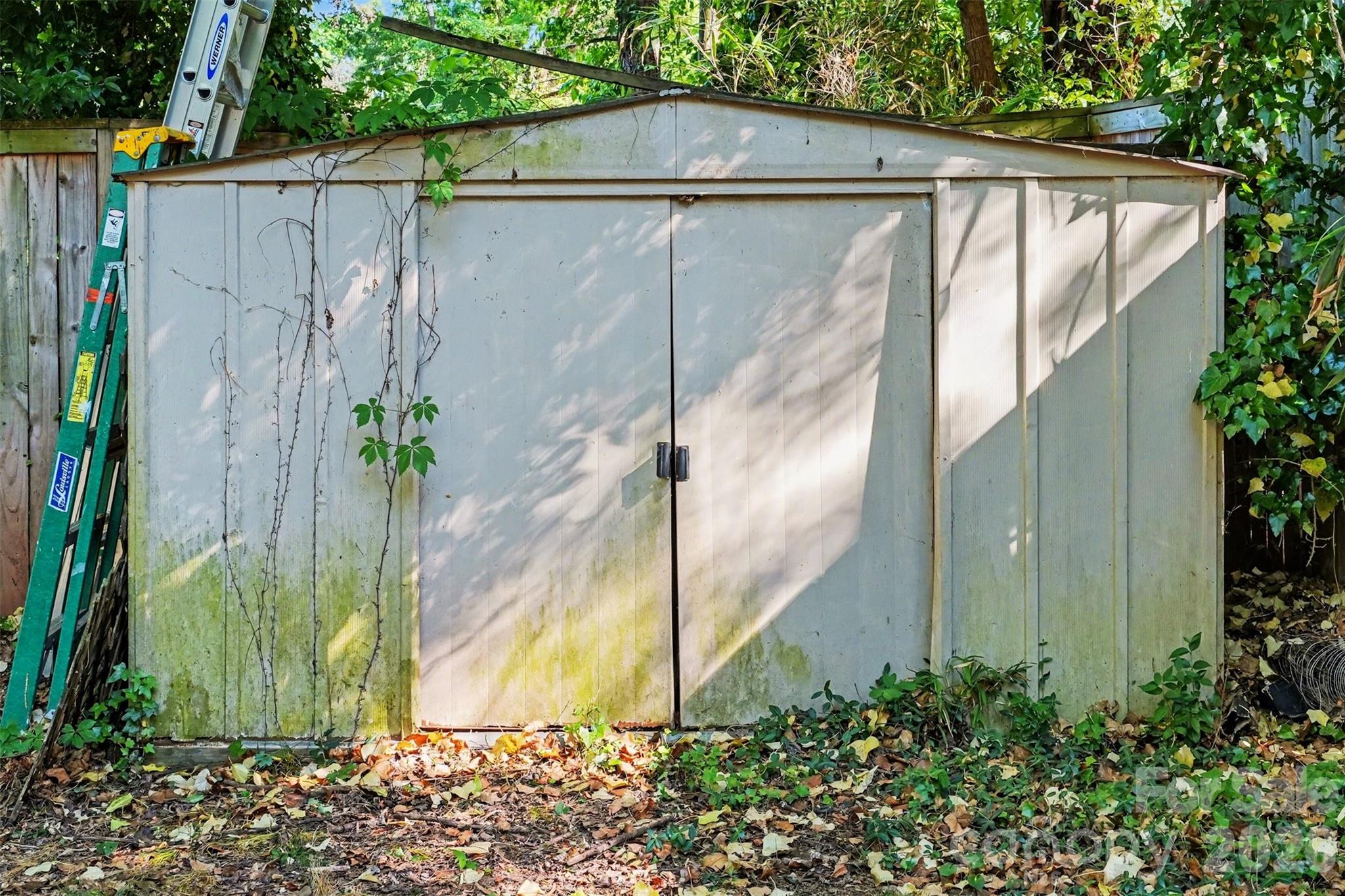3942 Glenville Avenue — Charlotte