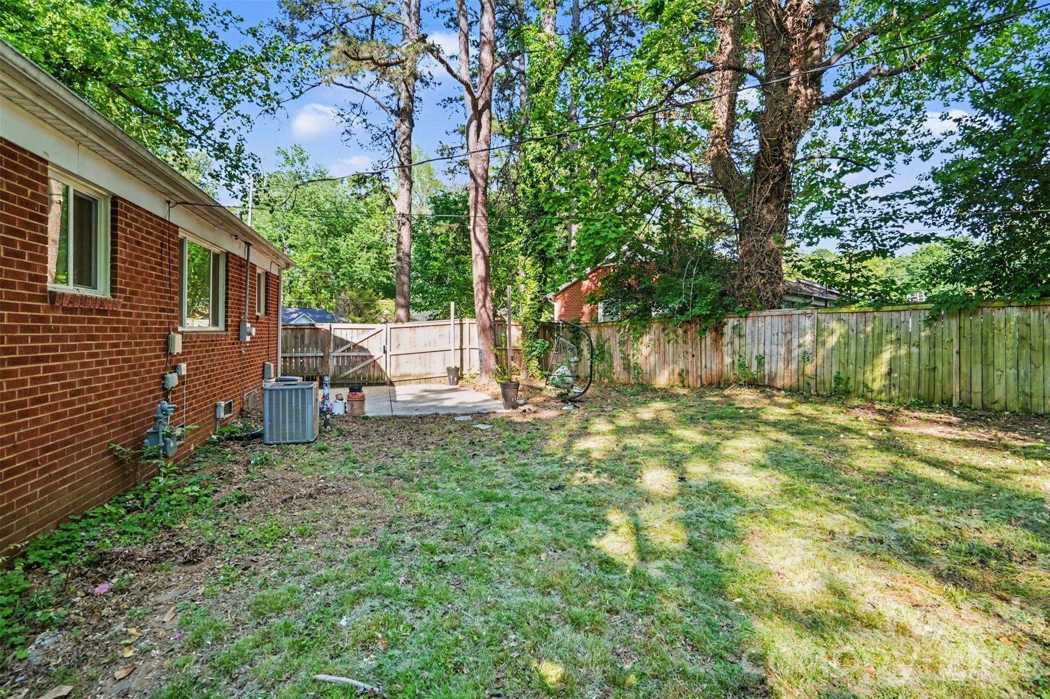 3942 Glenville Avenue — Charlotte