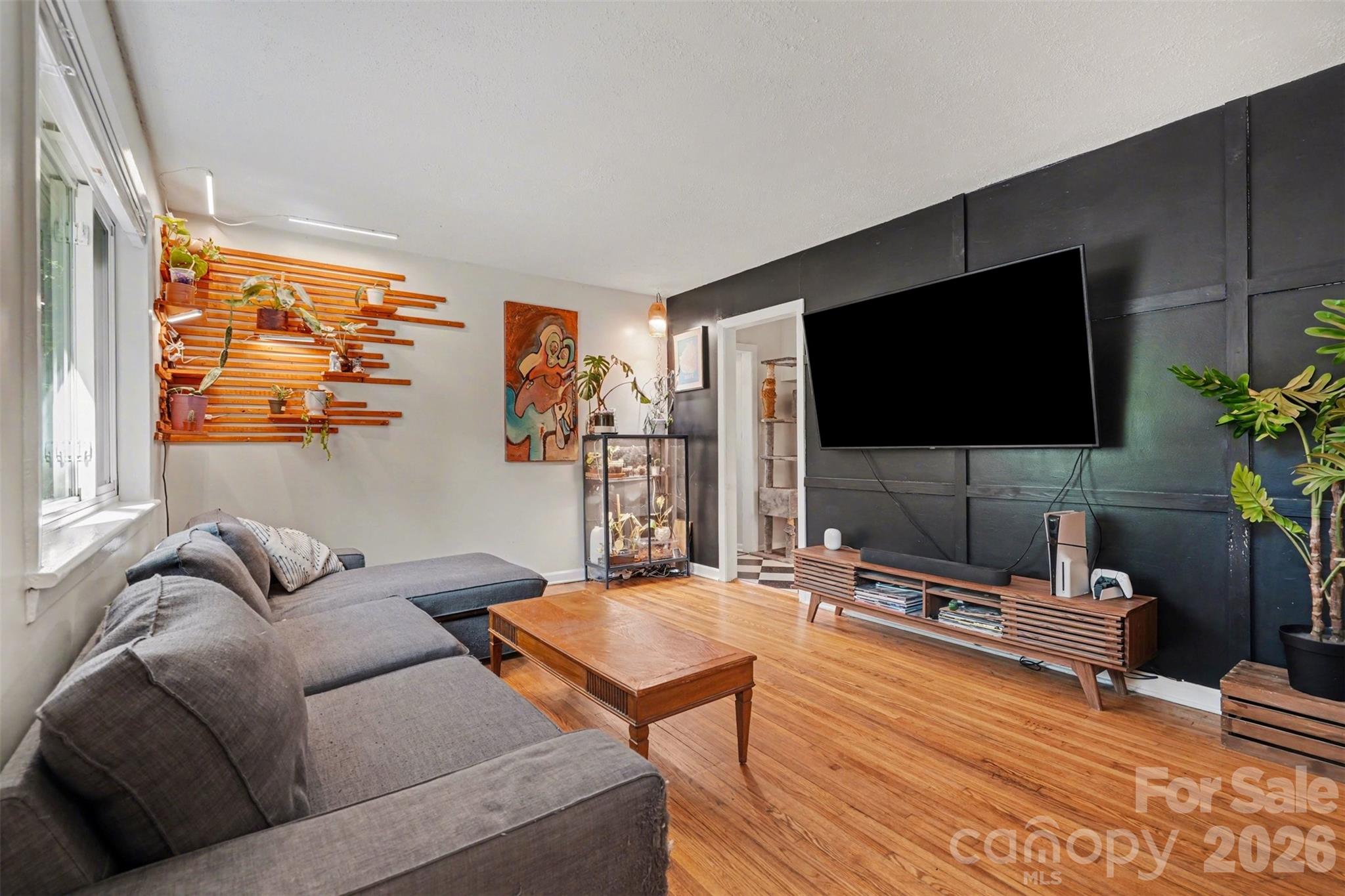 3942 Glenville Avenue — Charlotte