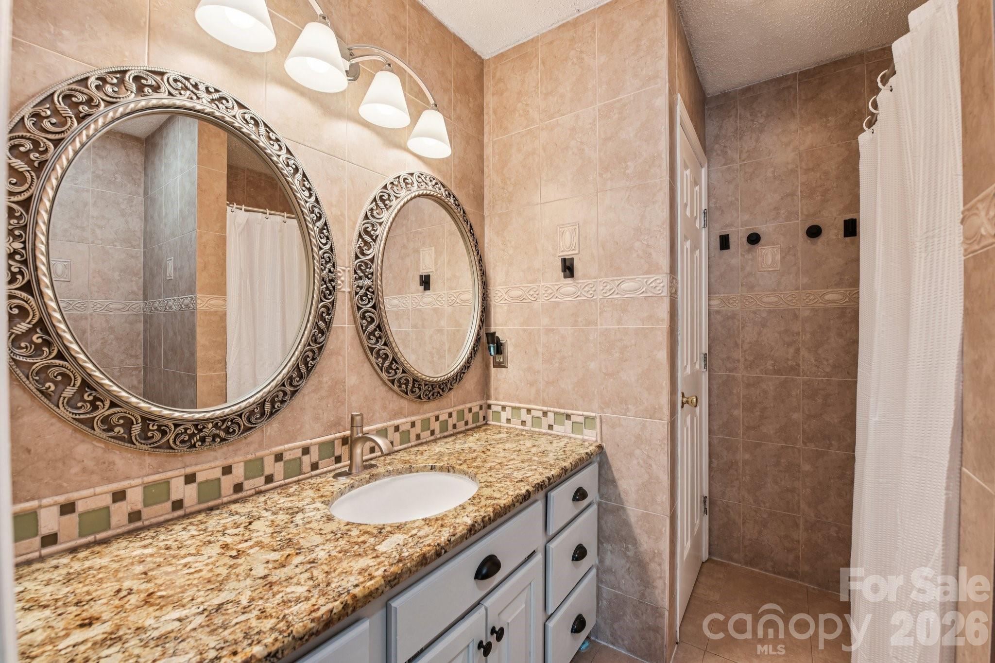 140 Clearview Road — Statesville