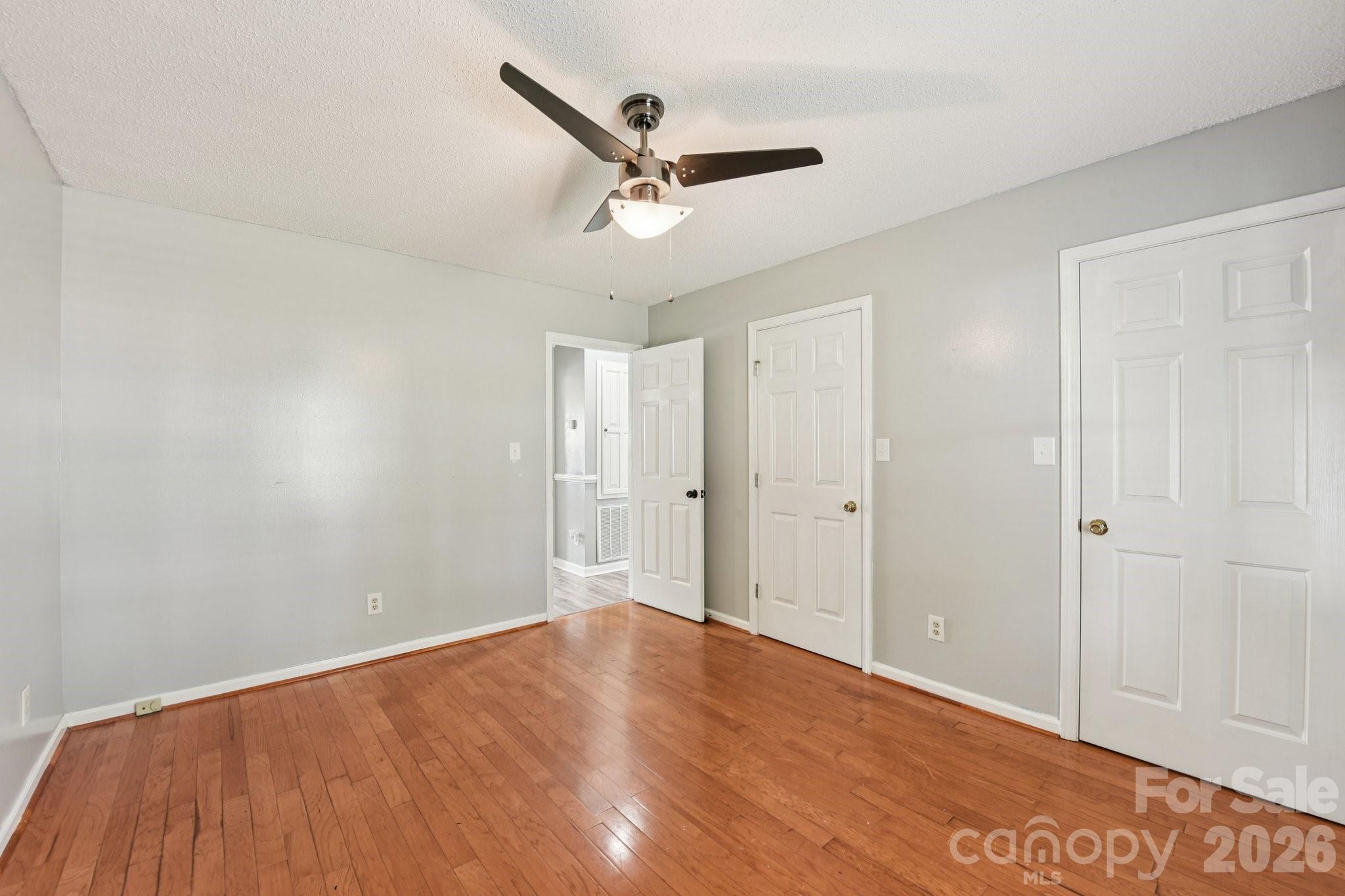 140 Clearview Road — Statesville
