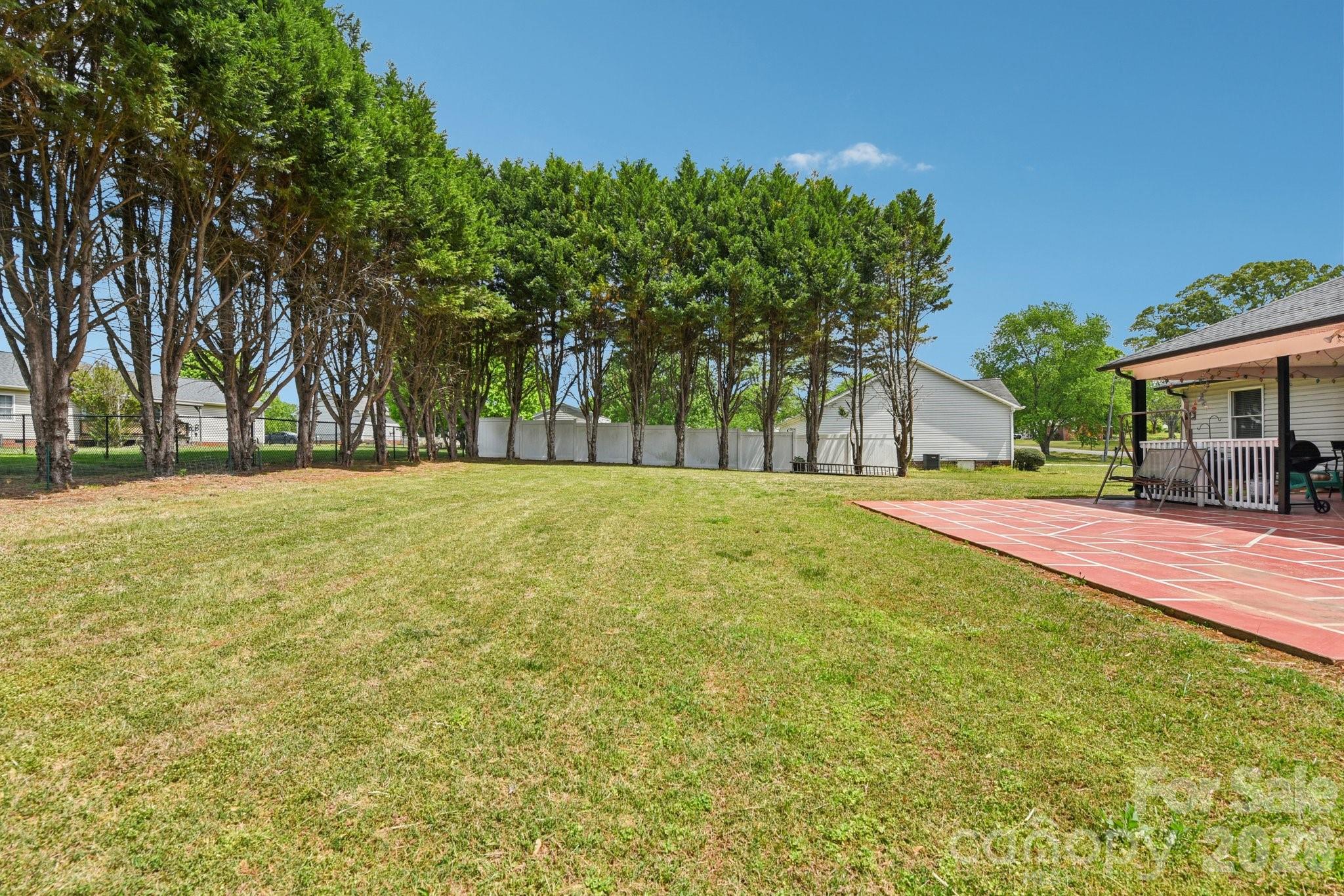 140 Clearview Road — Statesville