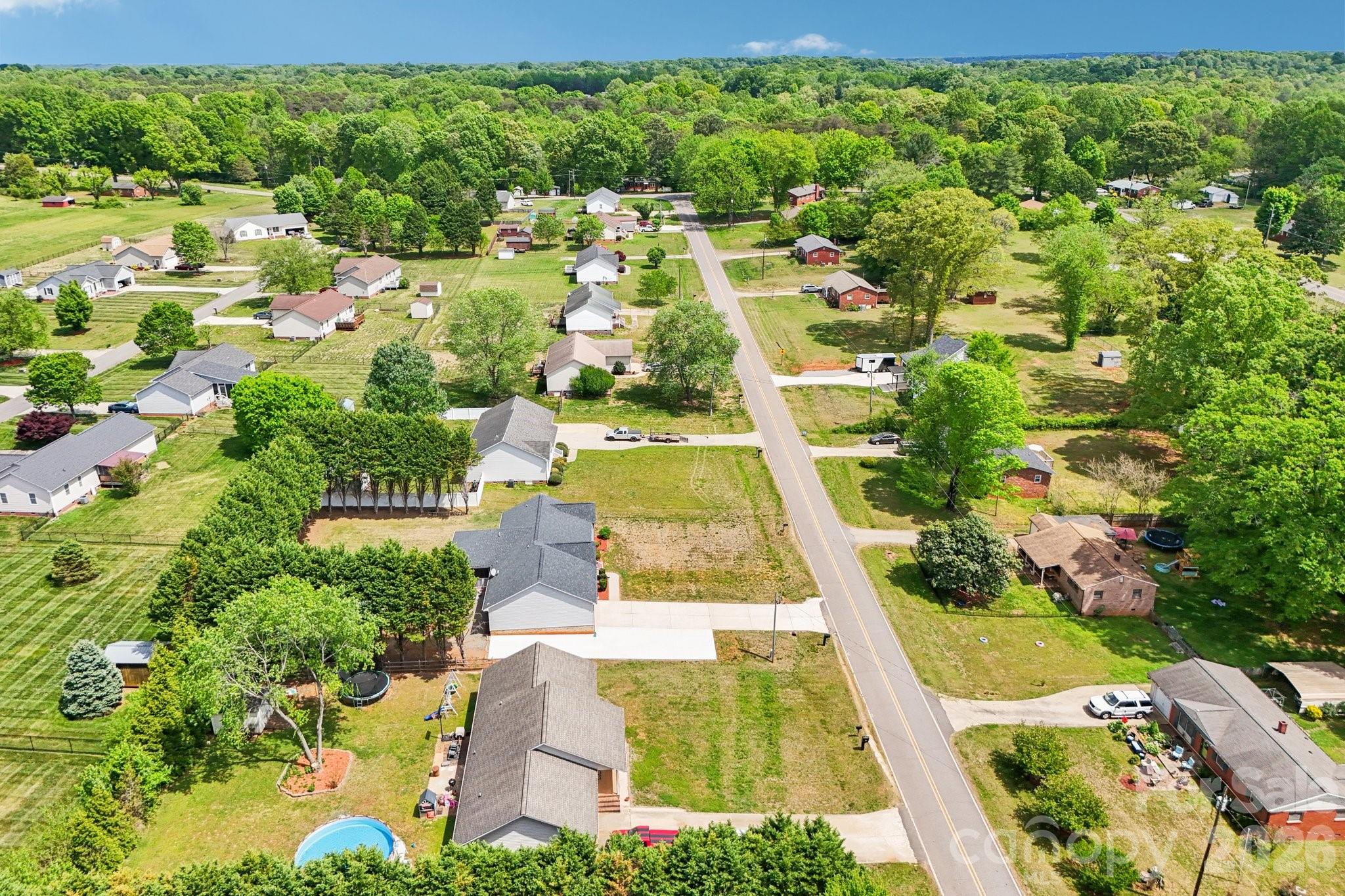 140 Clearview Road — Statesville