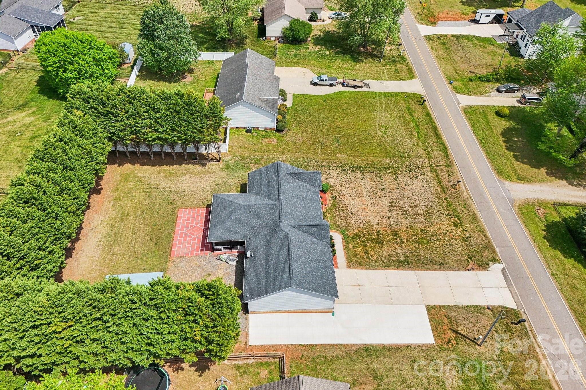 140 Clearview Road — Statesville