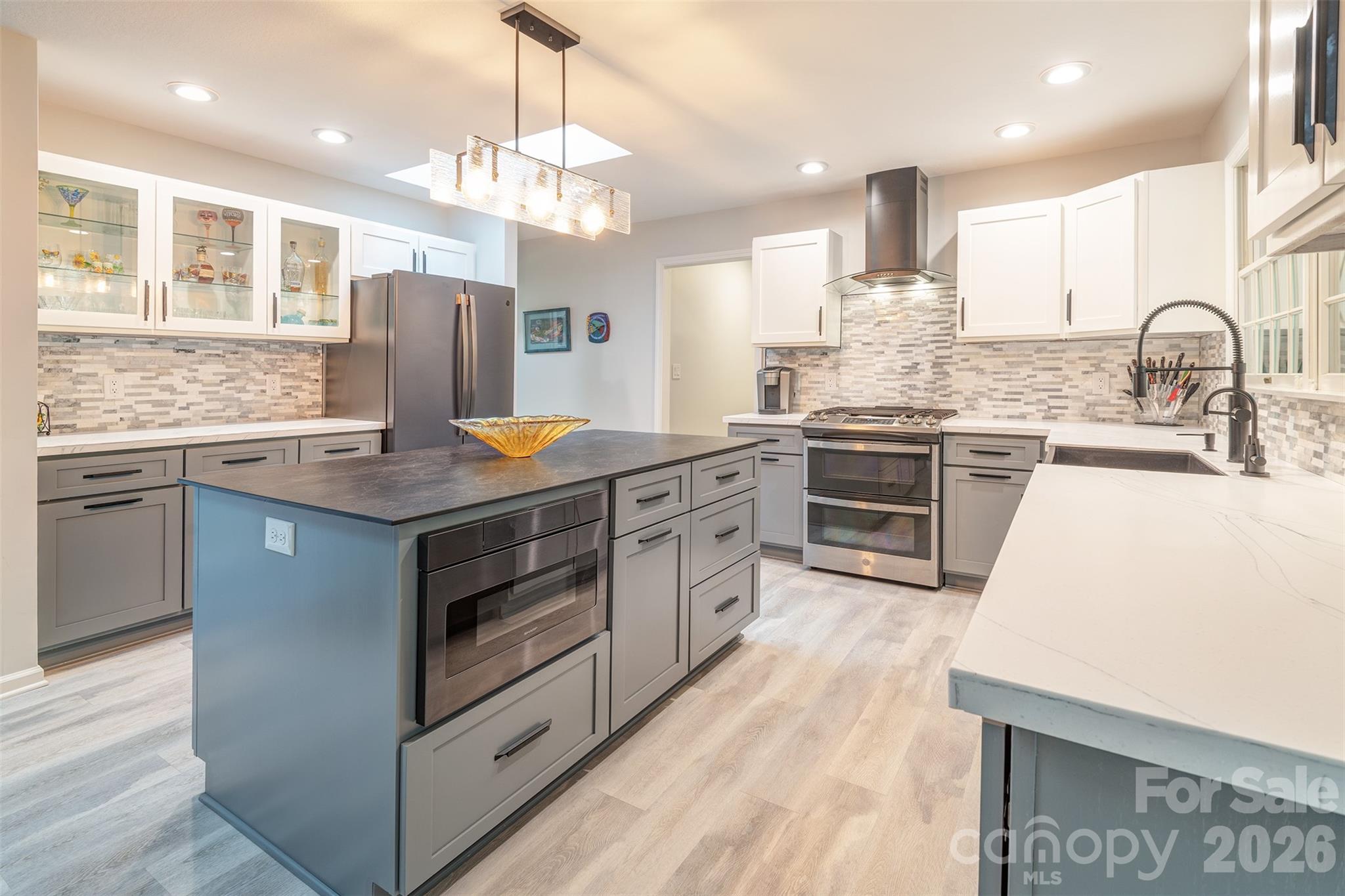 3 Sunningdale Drive — Flat Rock
