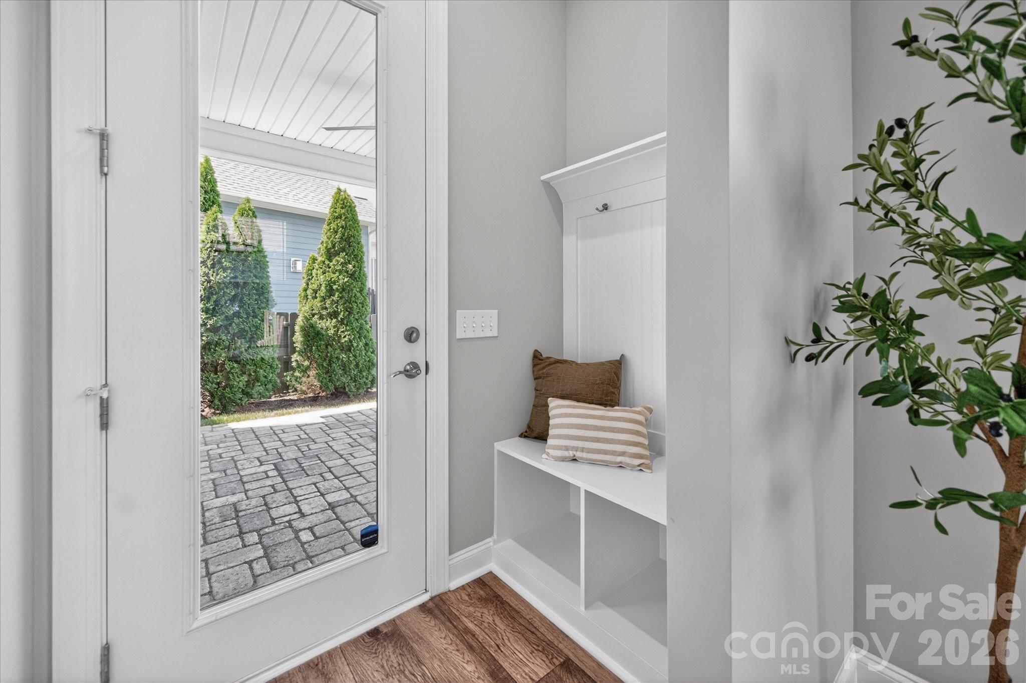 11625 Miller Road — Pineville