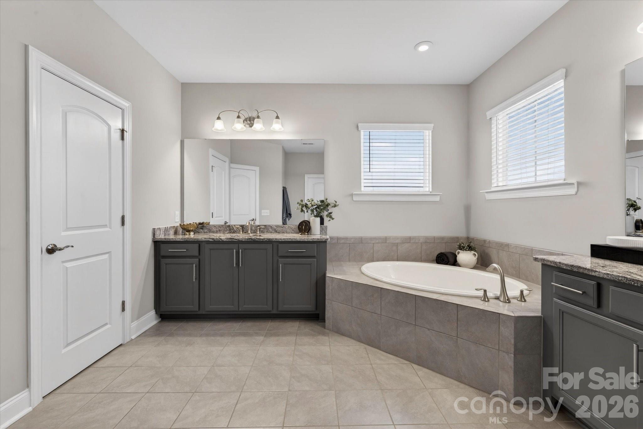 11625 Miller Road — Pineville