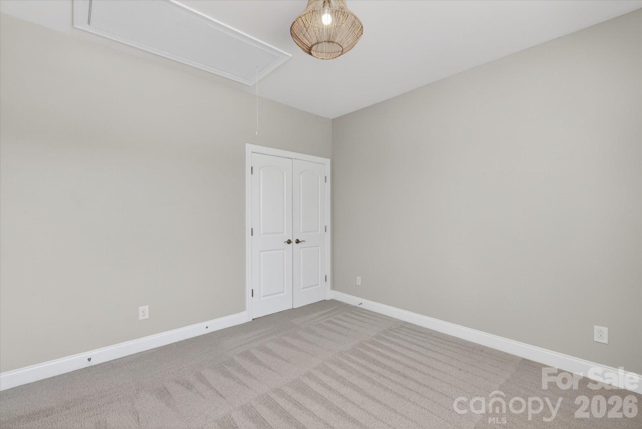 11625 Miller Road — Pineville