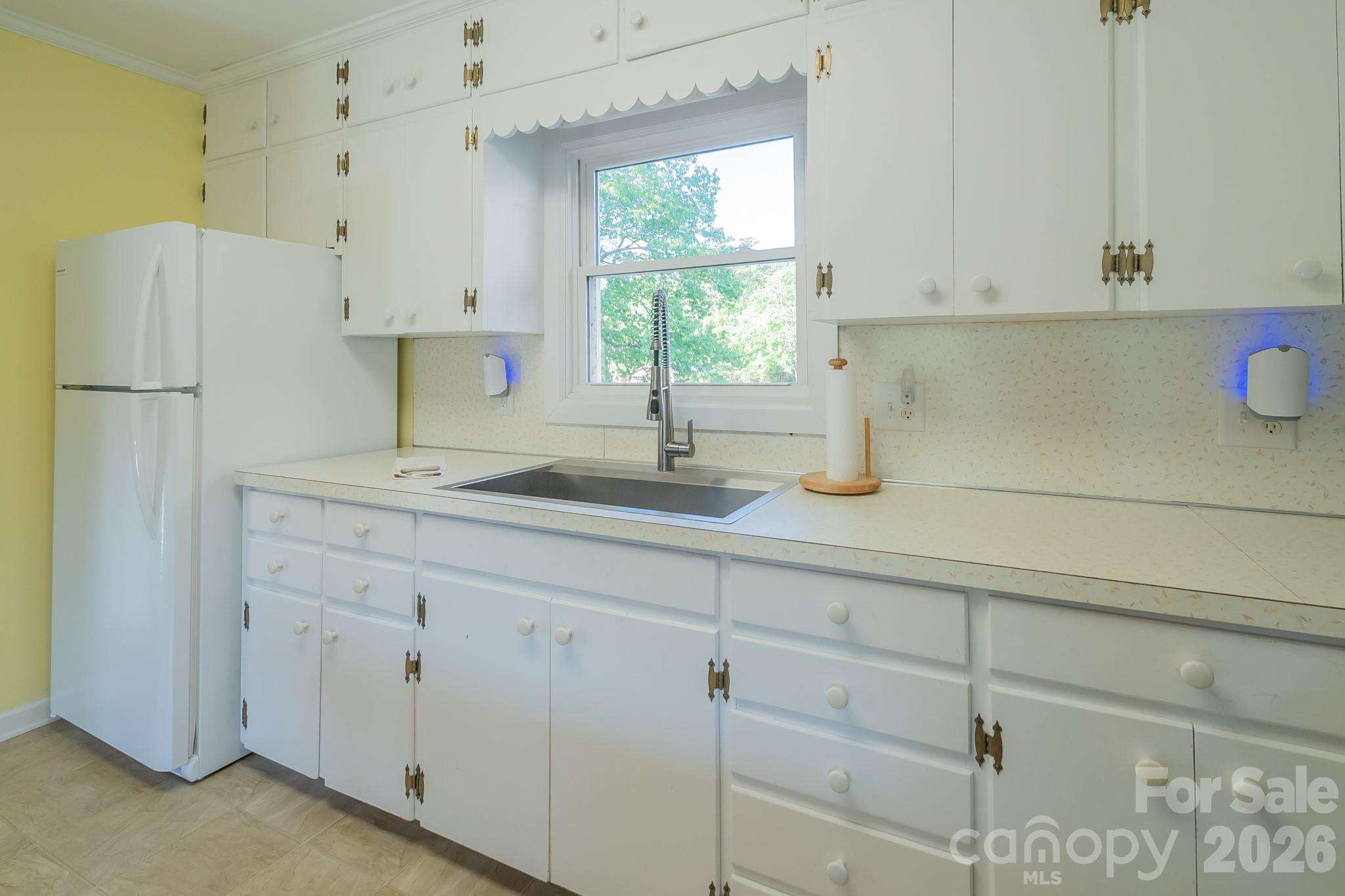 150 Pinehaven Lane — New London