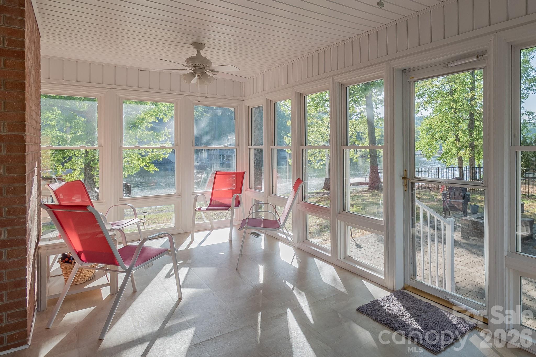 150 Pinehaven Lane — New London