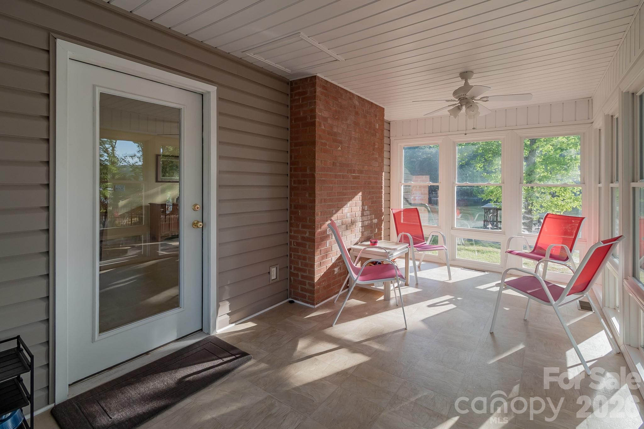 150 Pinehaven Lane — New London