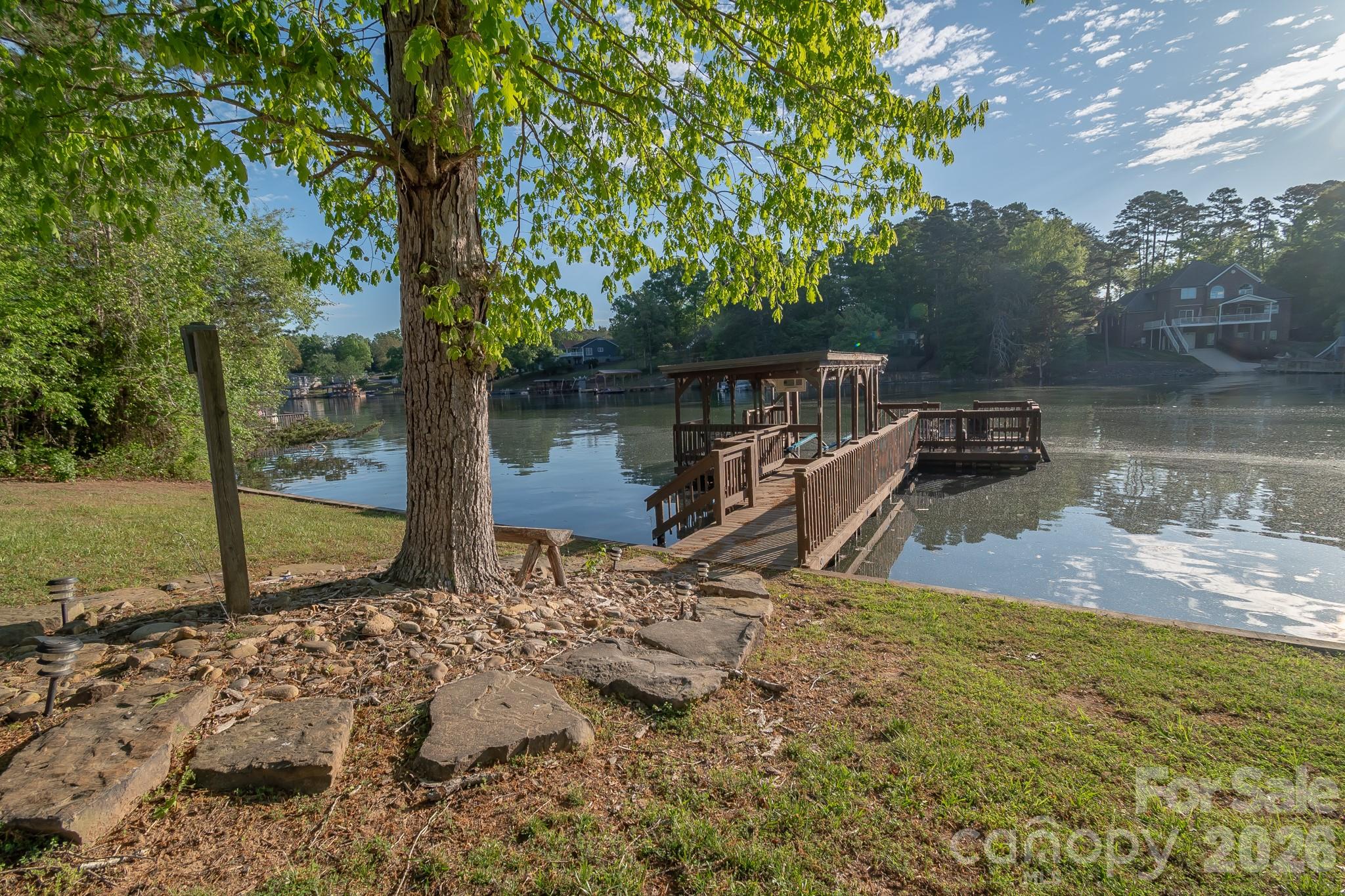 150 Pinehaven Lane — New London