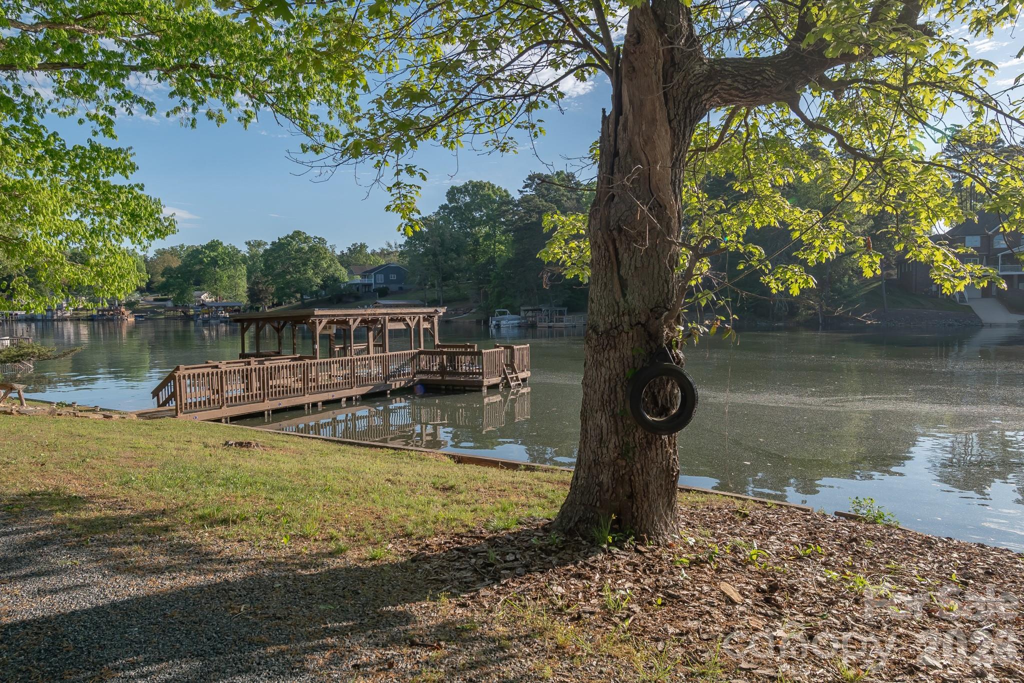 150 Pinehaven Lane — New London