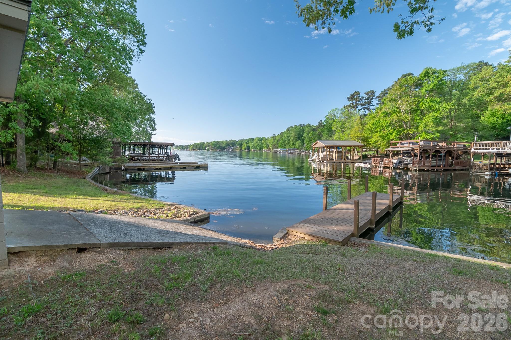 150 Pinehaven Lane — New London