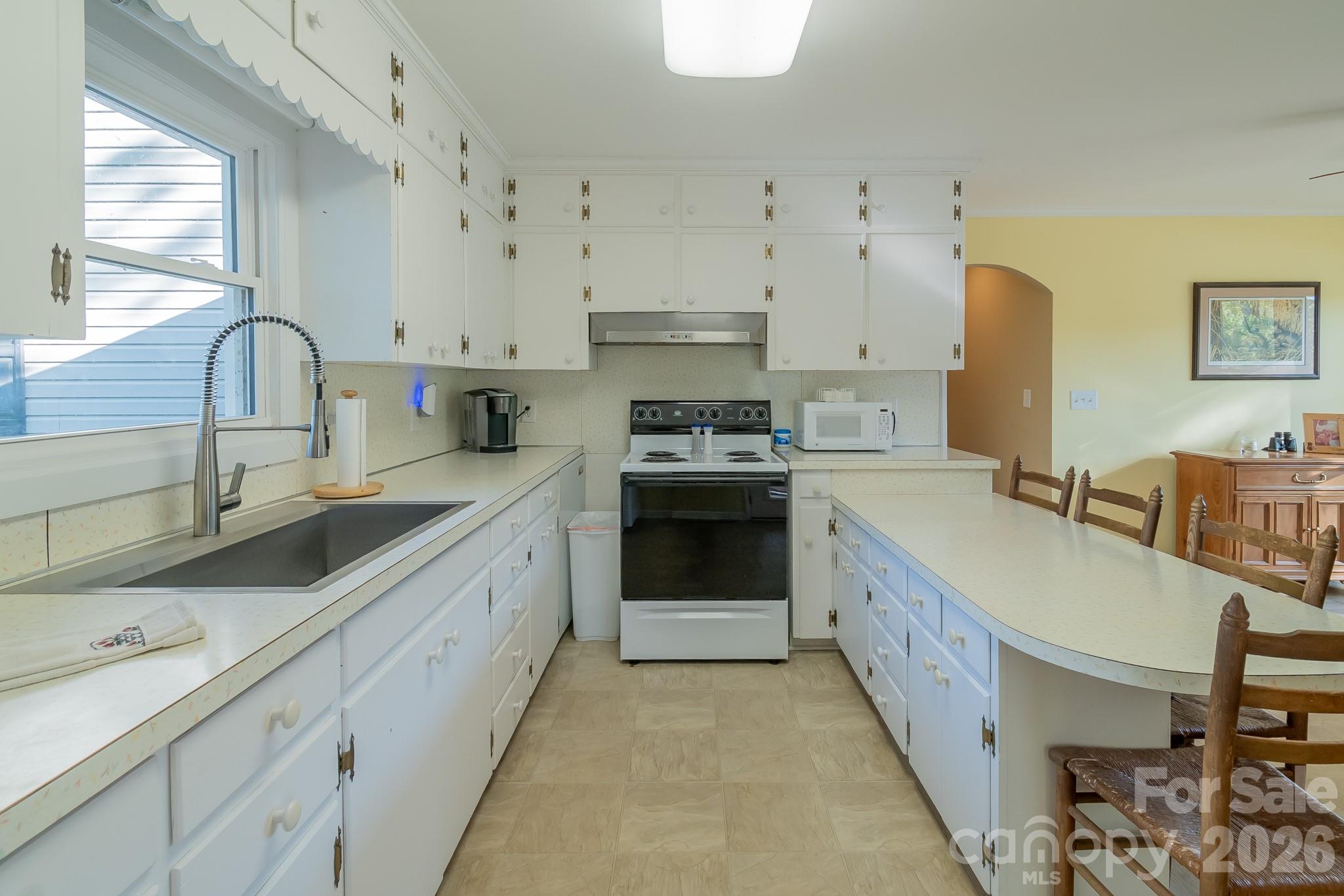 150 Pinehaven Lane — New London