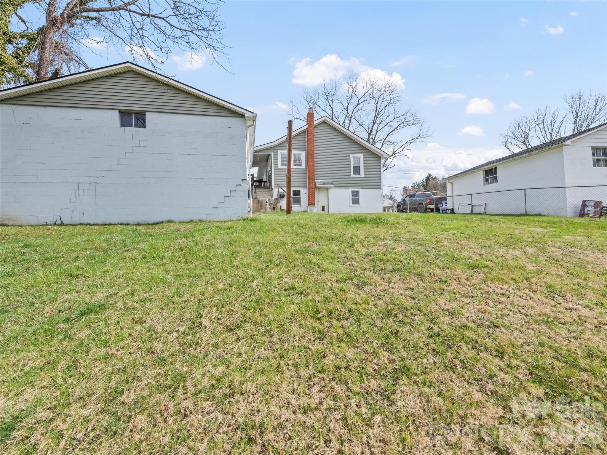 821 N Main Street — Canton