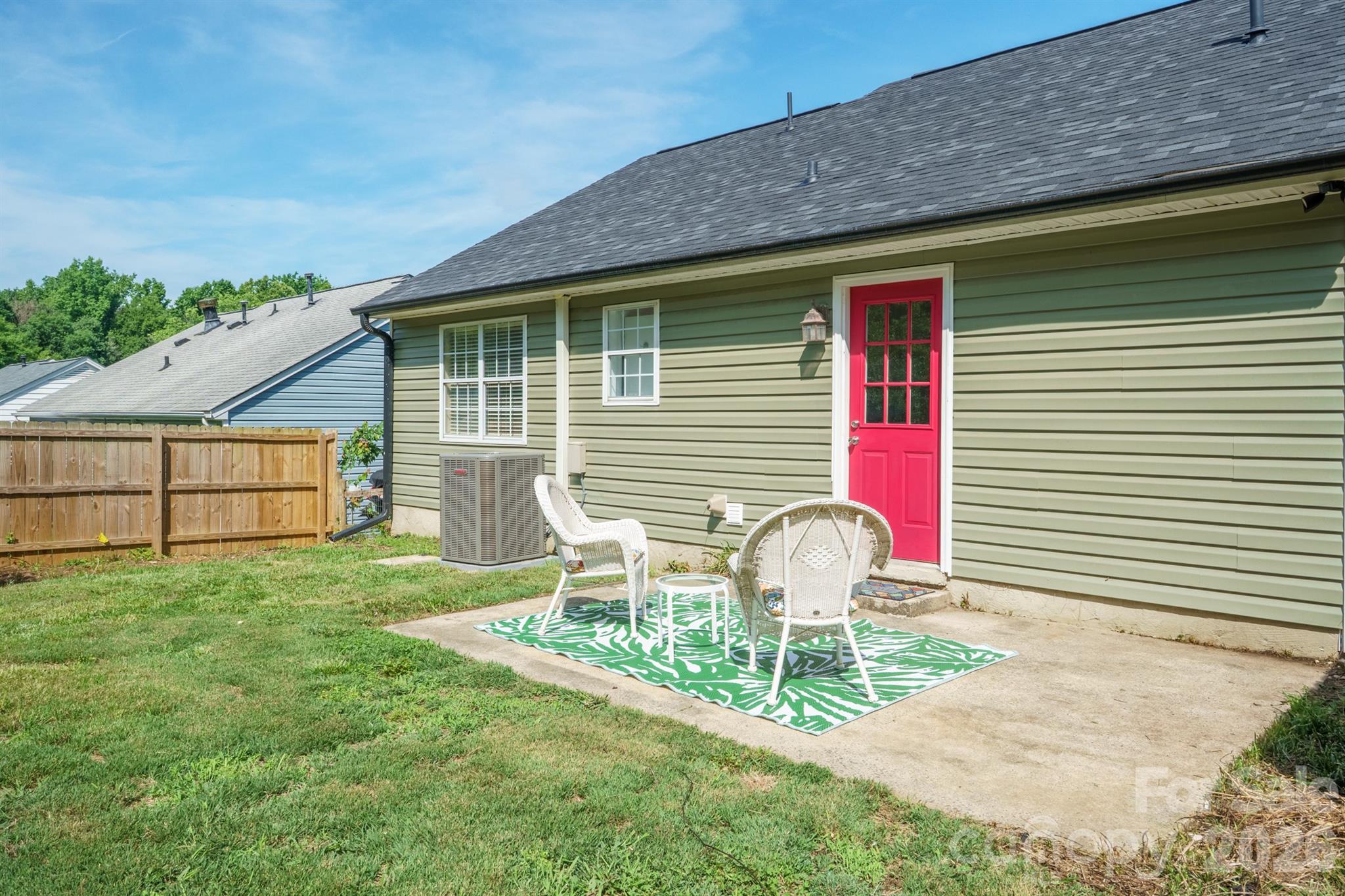 14019 Eden Court — Pineville