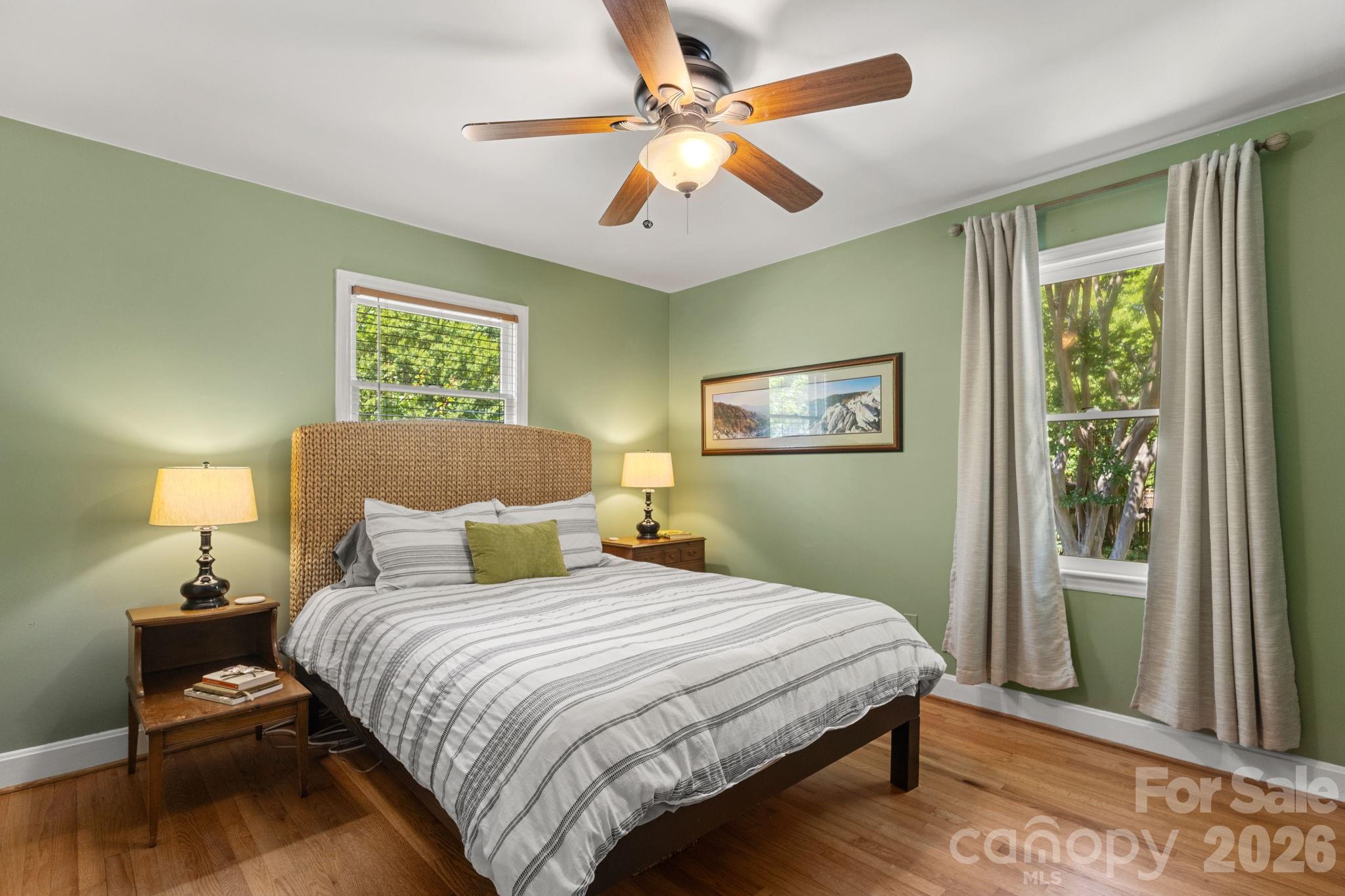 1527 Woodhill Lane — Charlotte