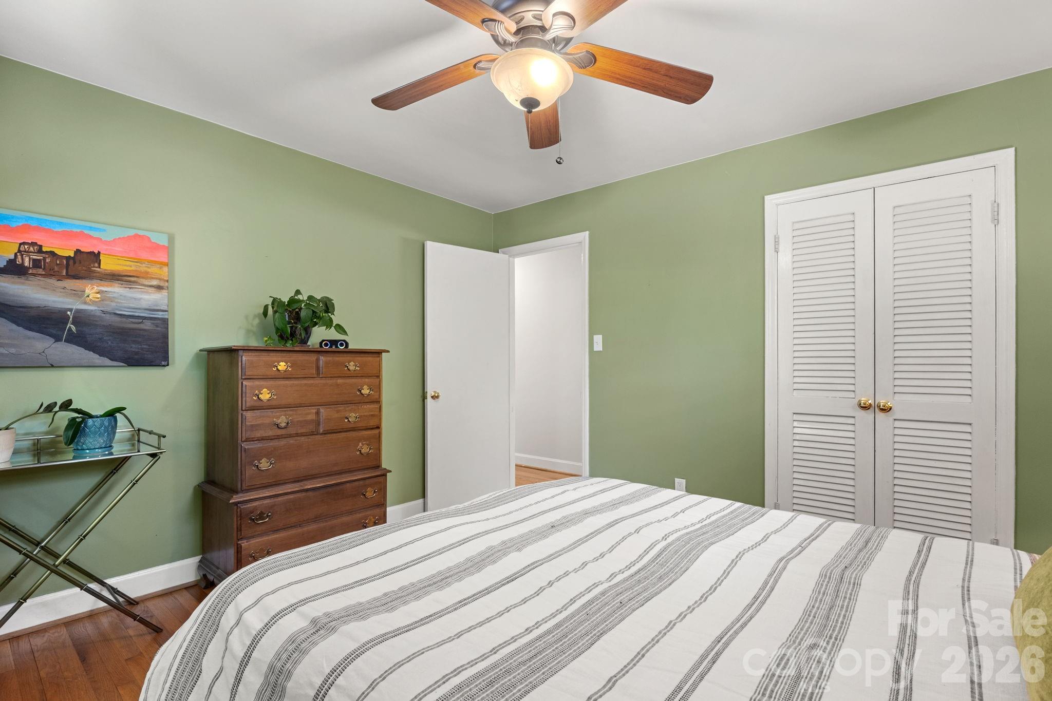1527 Woodhill Lane — Charlotte