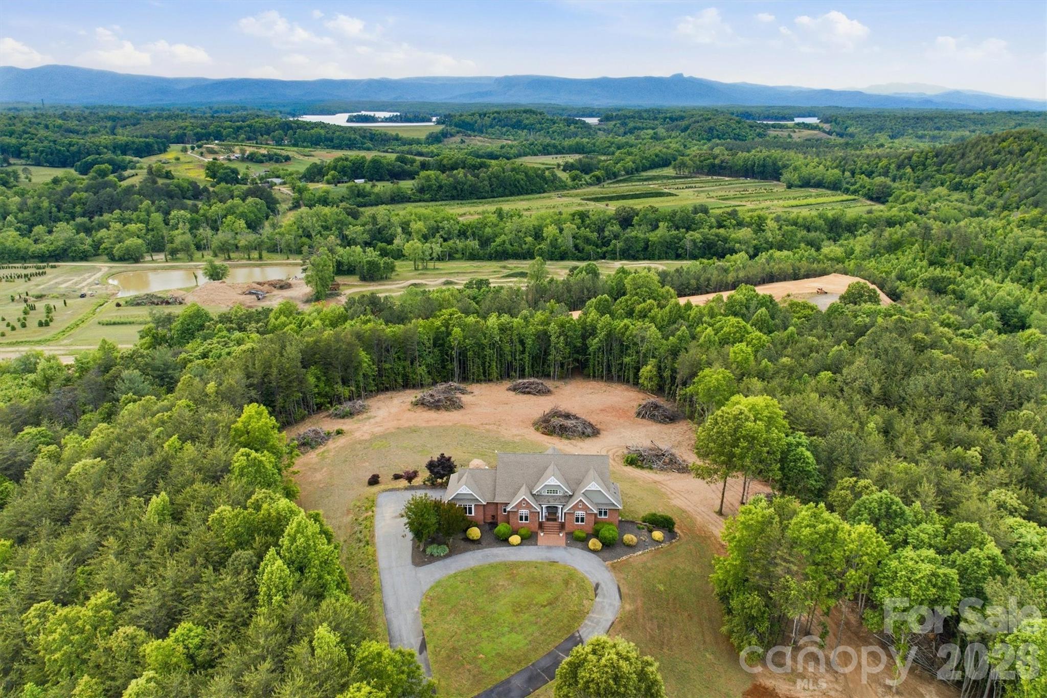 5230 Roy Mcgalliard Avenue — Morganton