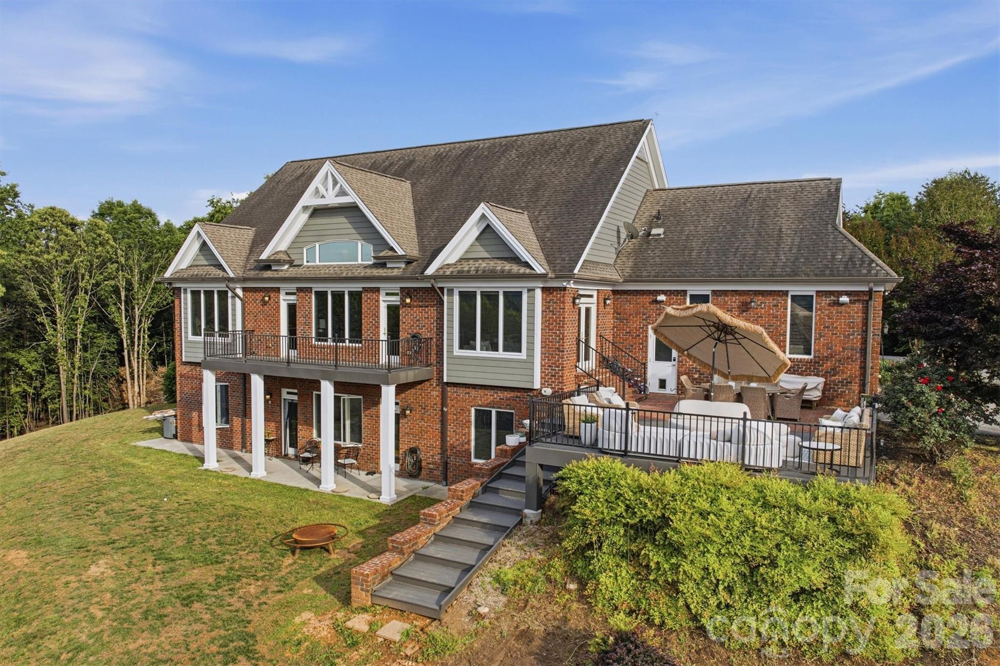 5230 Roy Mcgalliard Avenue — Morganton