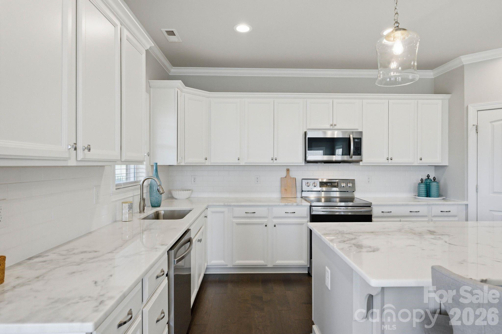 176 Staffordshire Drive — Statesville