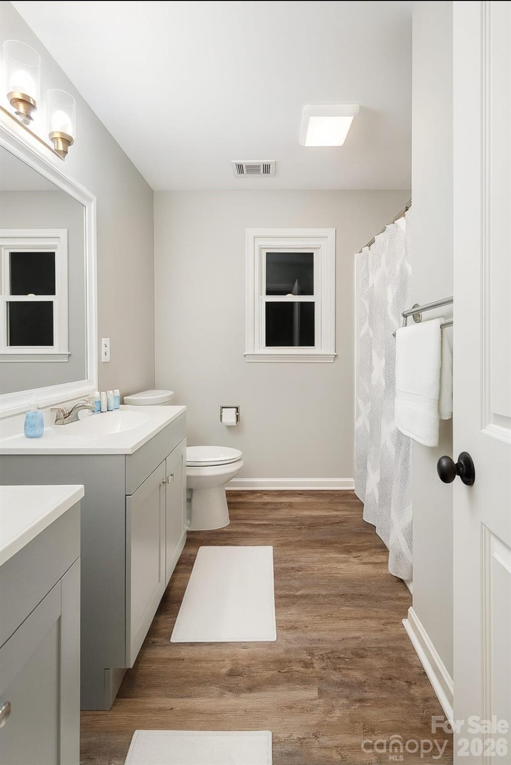 8225 Kensington Lane — Harrisburg