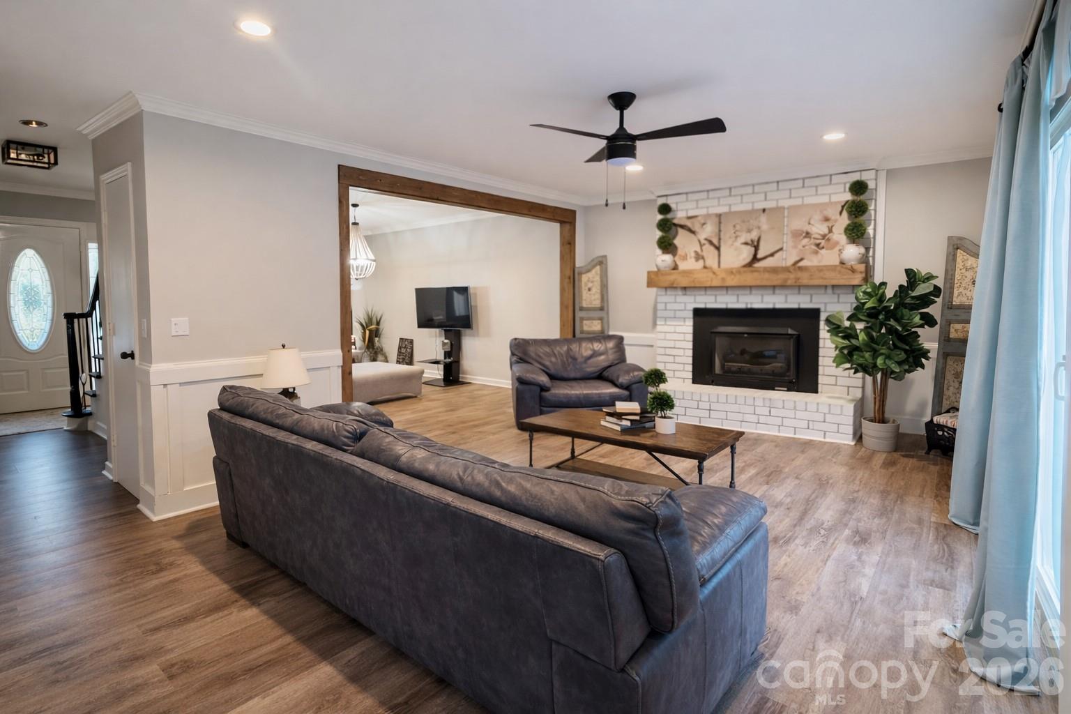 8225 Kensington Lane — Harrisburg