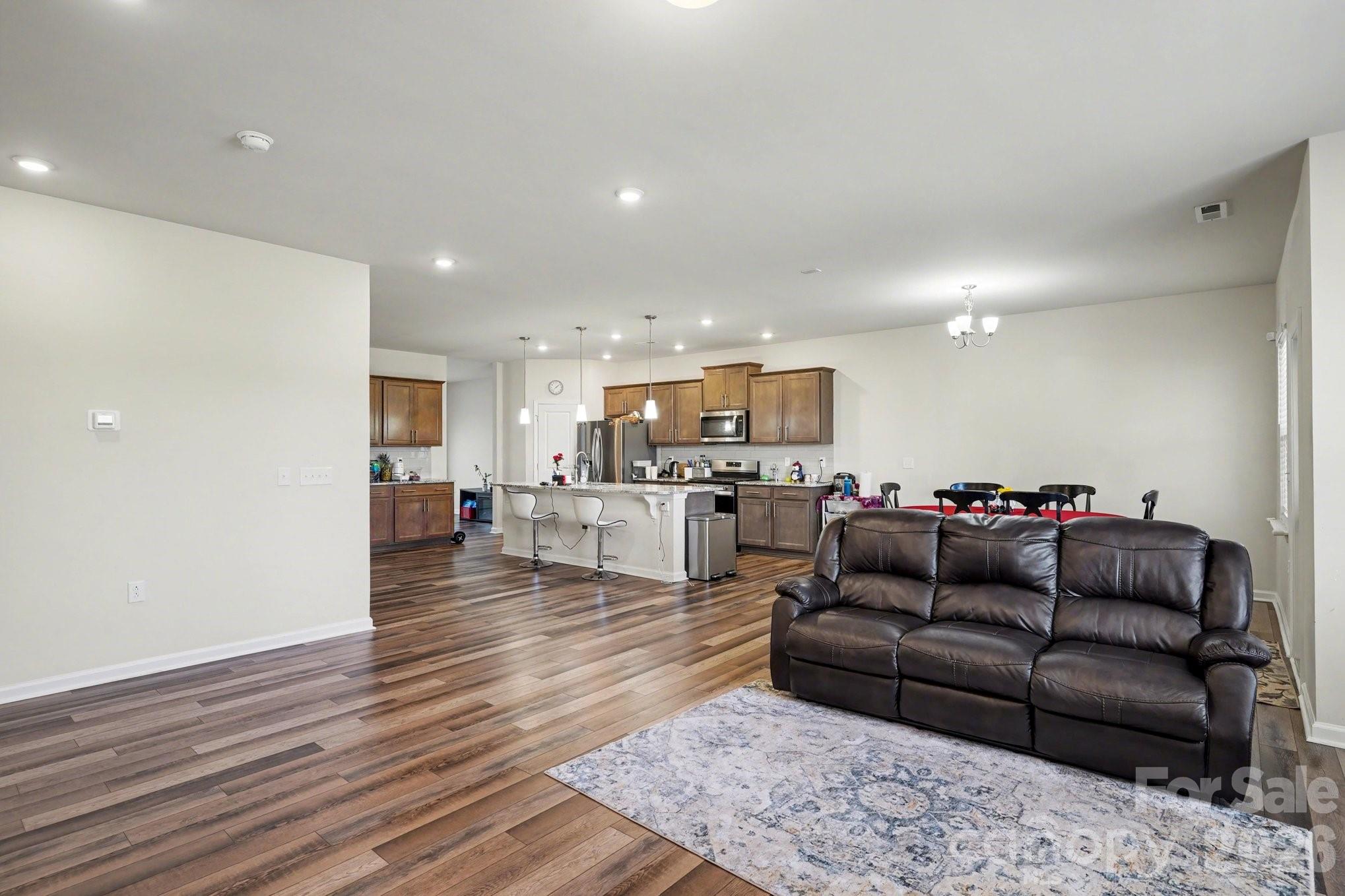 2174 Attend Crossing — Willow Spring