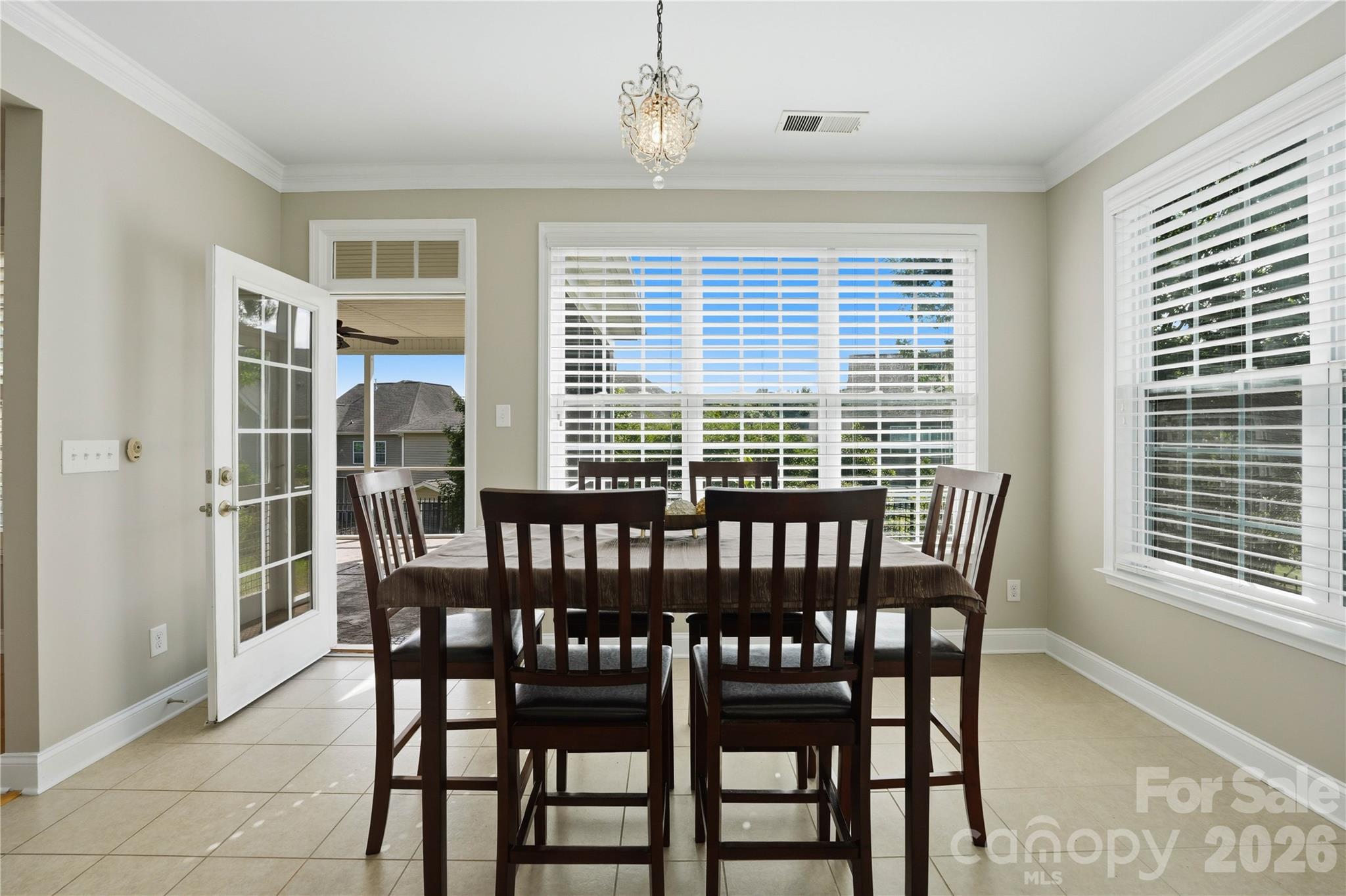 5068 Gladiola Way — Tega Cay