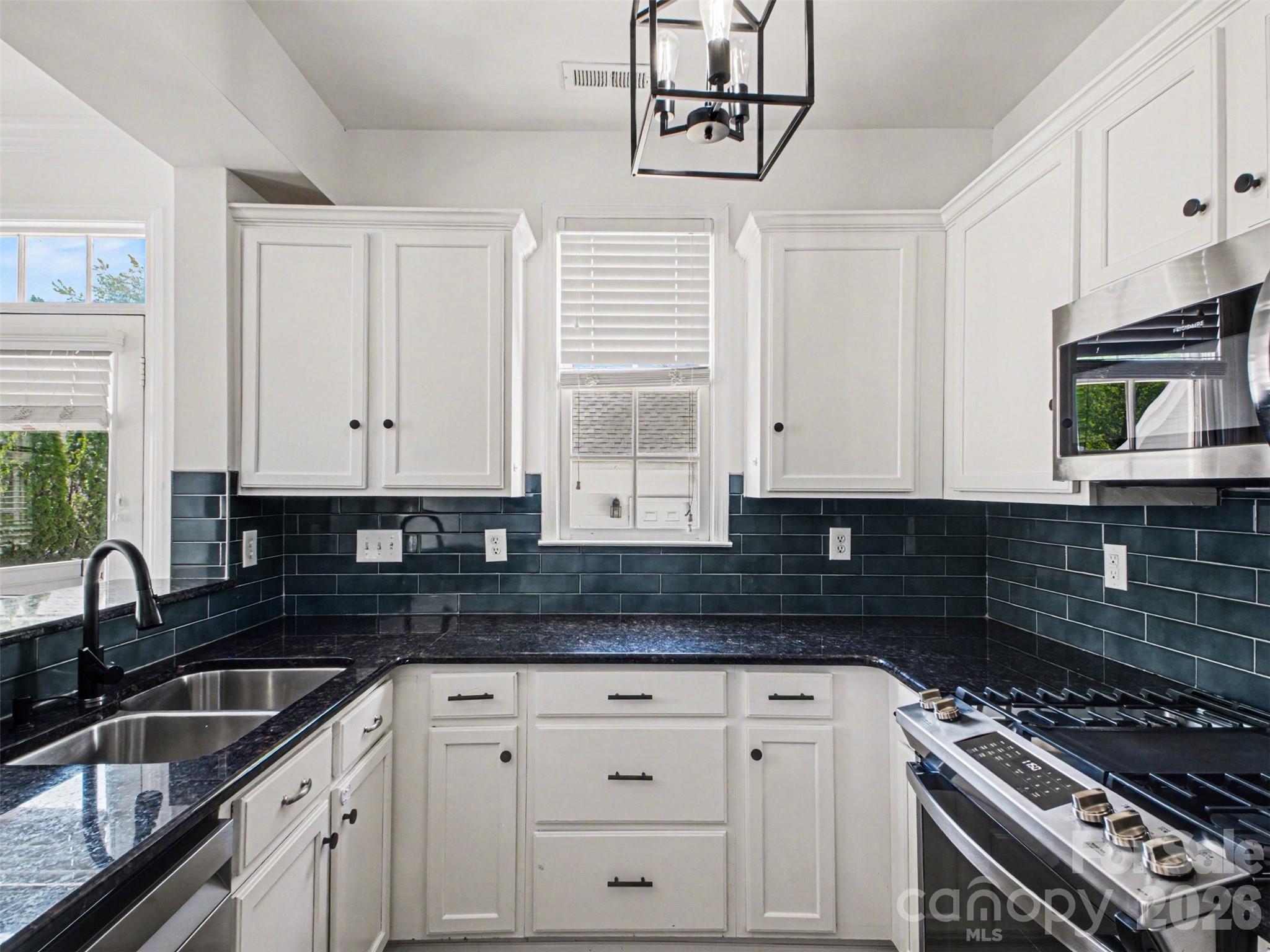 12346 Carrigan Court — Huntersville