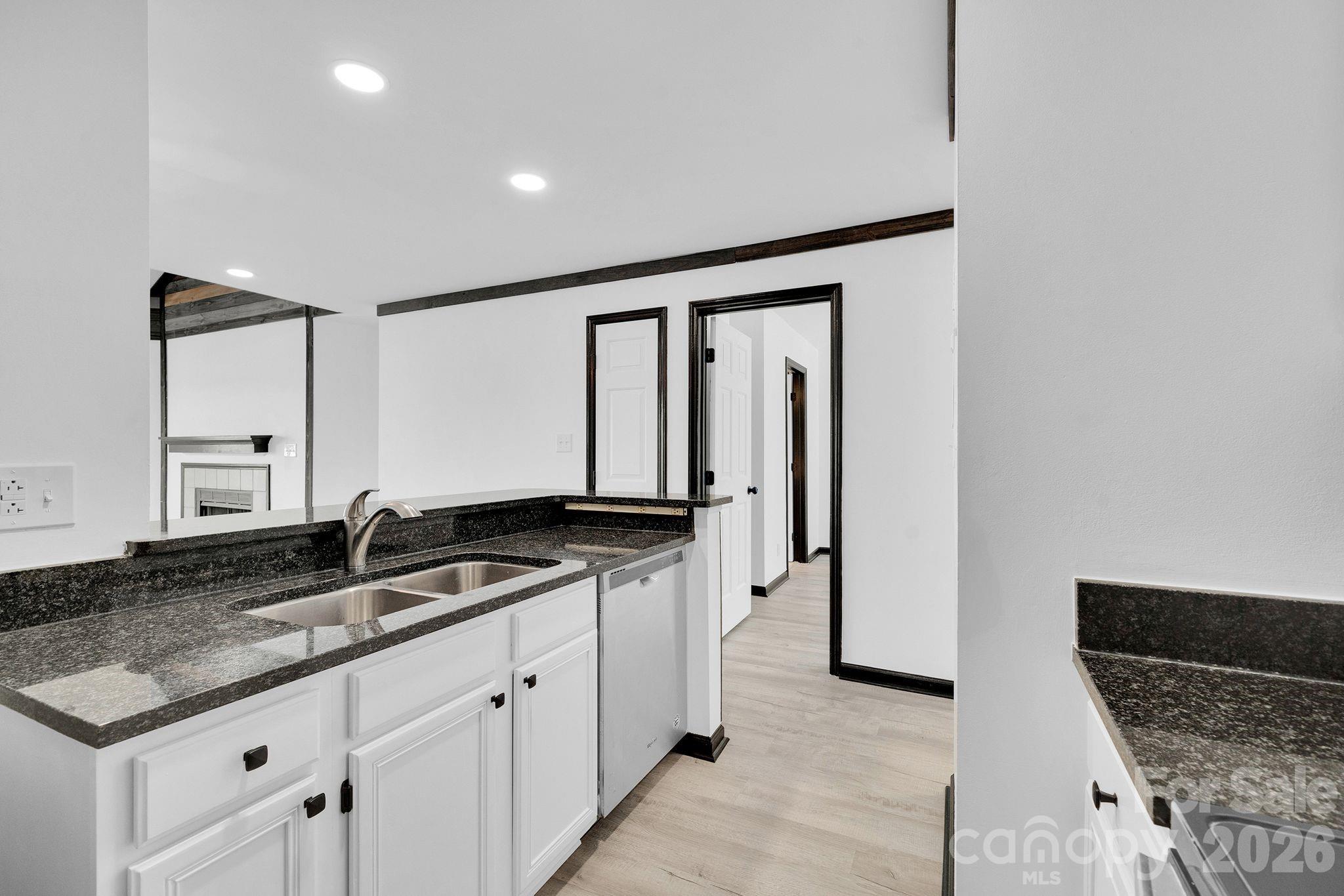 18755 Vineyard Point Lane — Cornelius