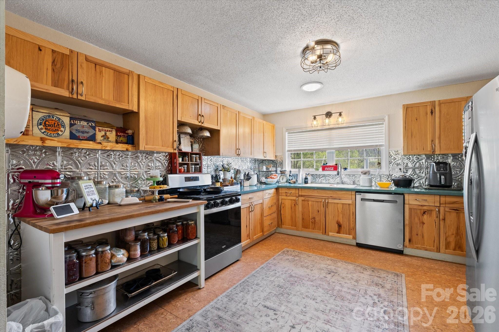 441 Hunters Glen Lane — Hendersonville