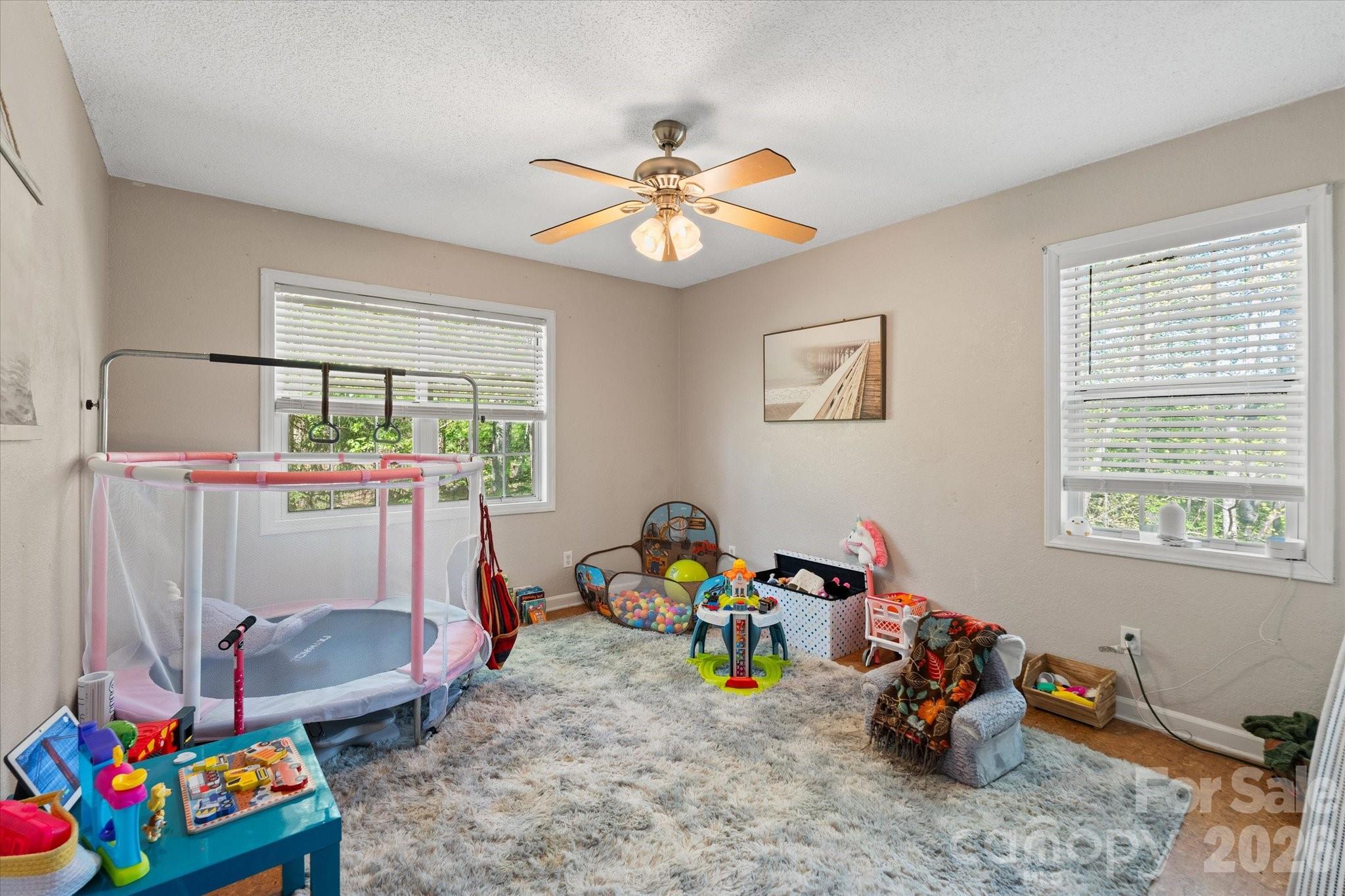 441 Hunters Glen Lane — Hendersonville