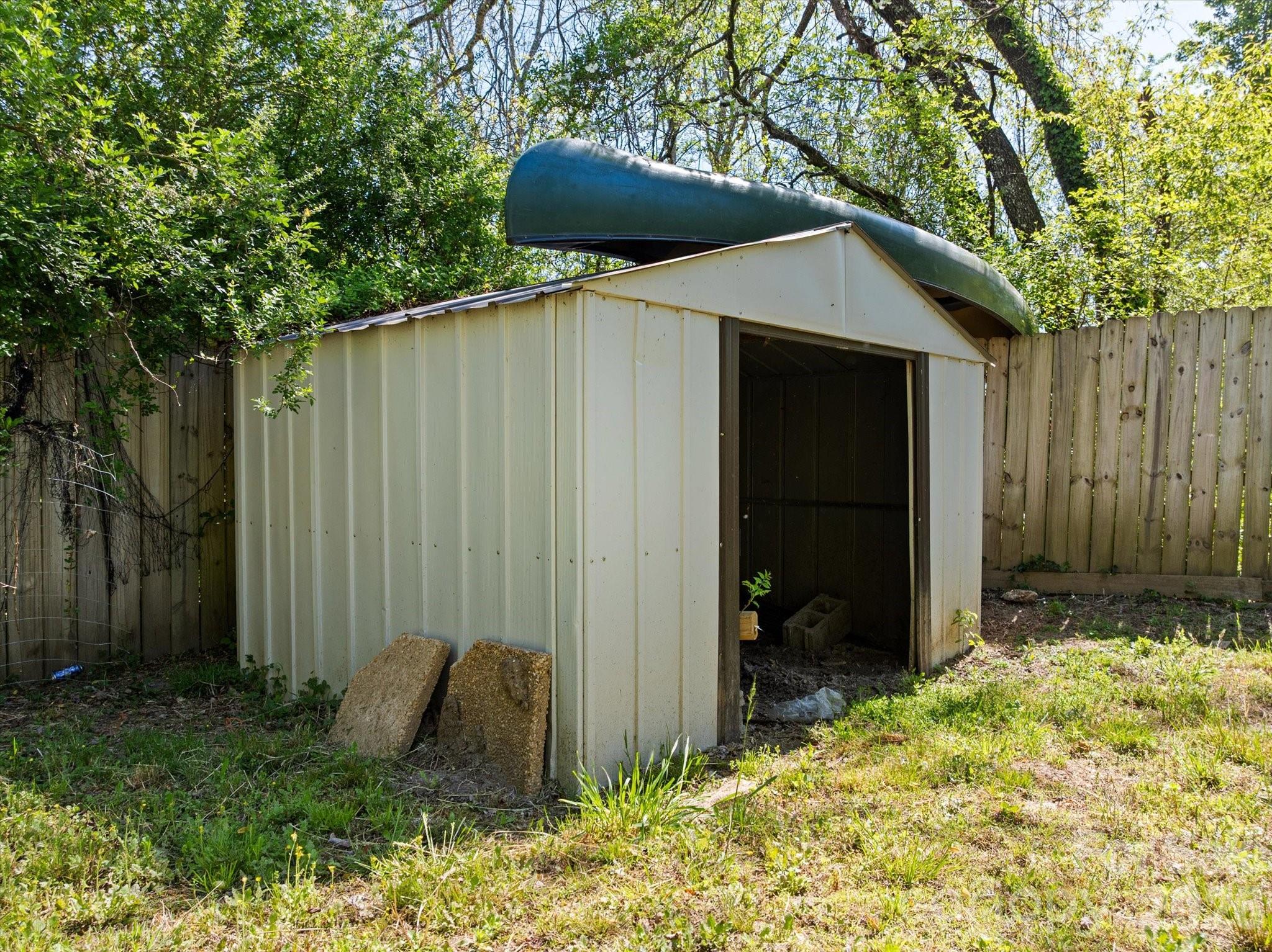 441 Hunters Glen Lane — Hendersonville
