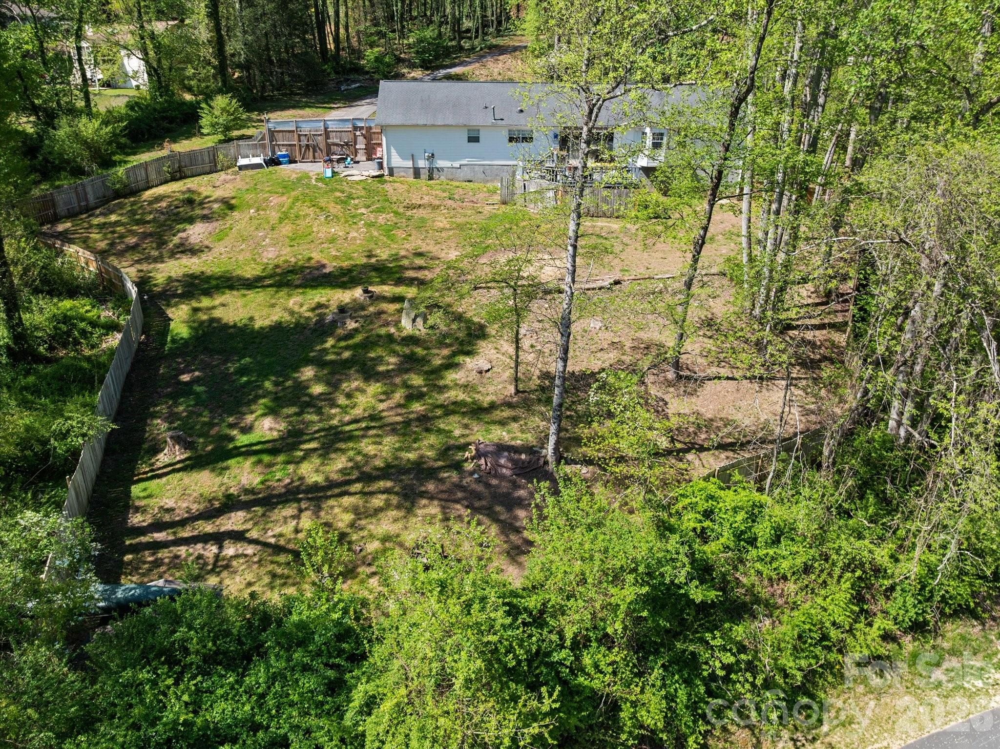 441 Hunters Glen Lane — Hendersonville