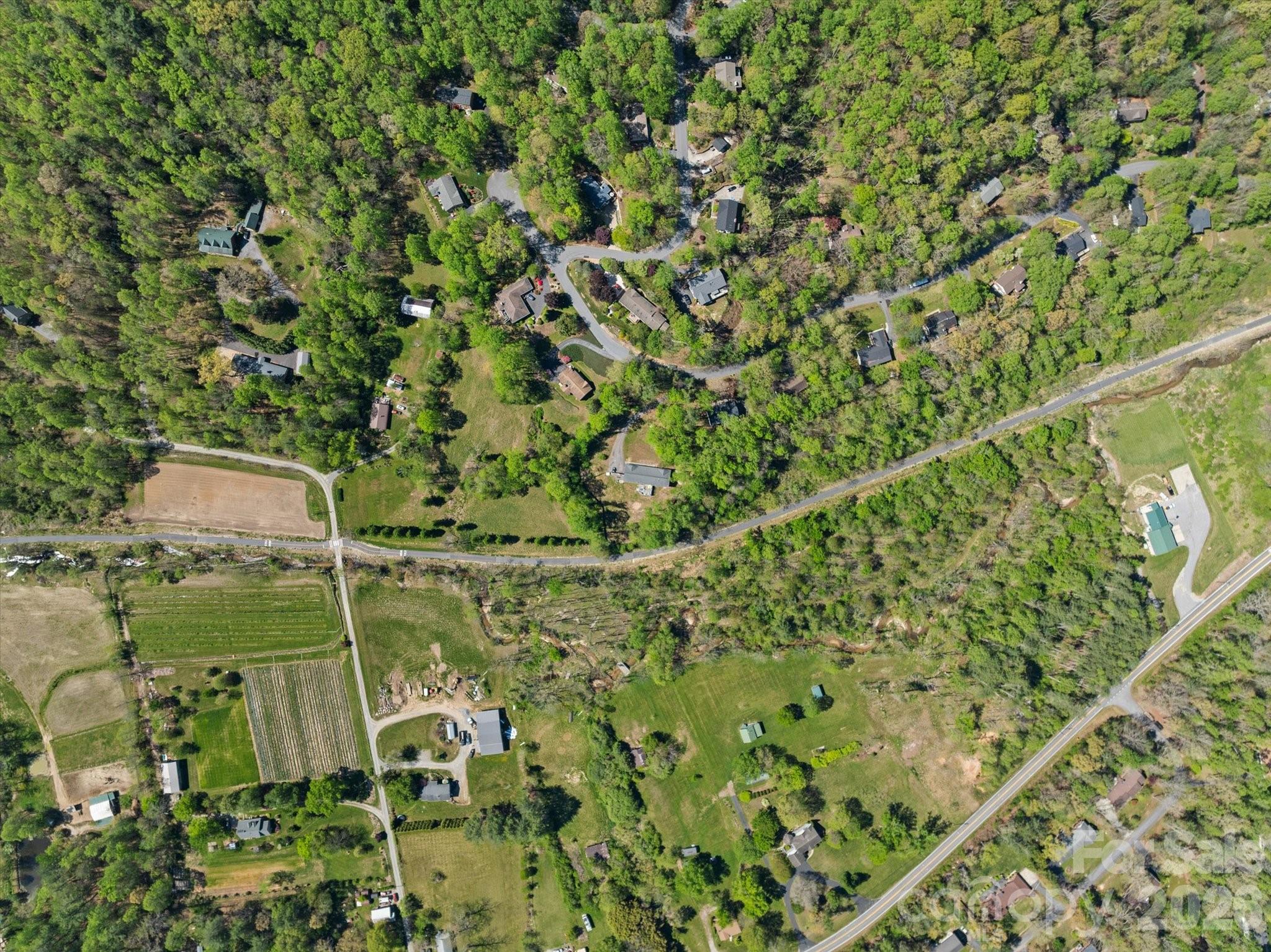 441 Hunters Glen Lane — Hendersonville