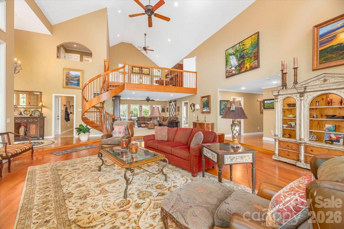 1108 Rocky Knob Road — Waynesville