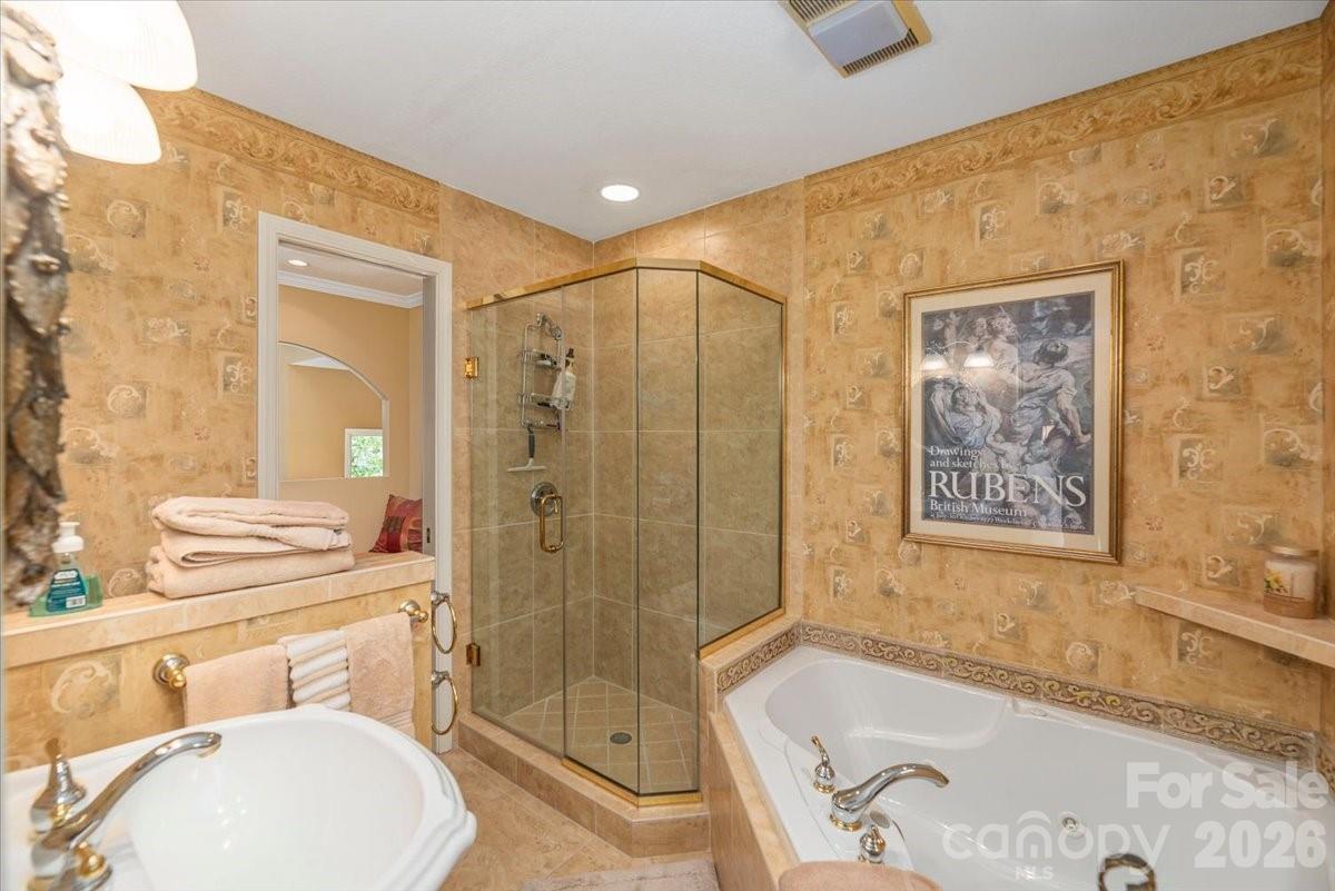 1108 Rocky Knob Road — Waynesville