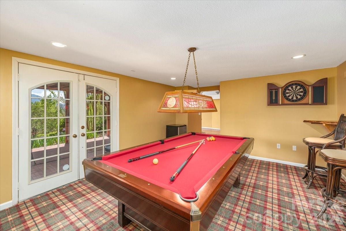 1108 Rocky Knob Road — Waynesville