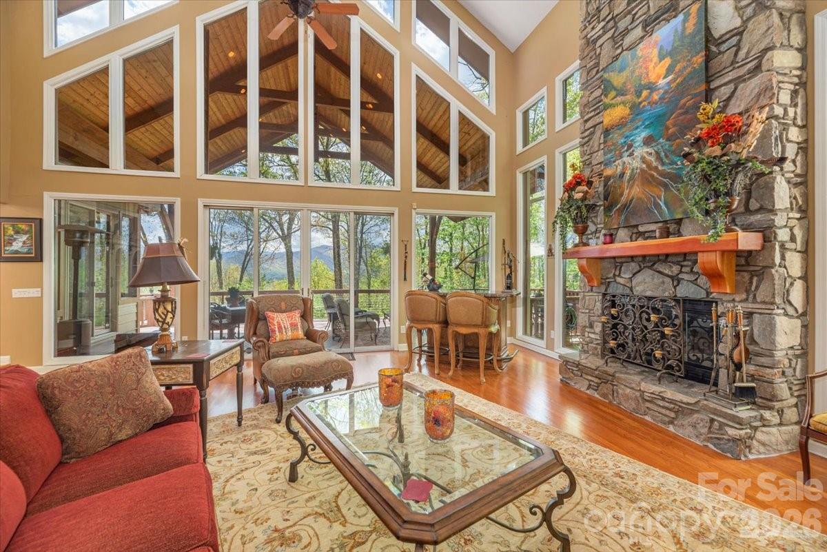1108 Rocky Knob Road — Waynesville