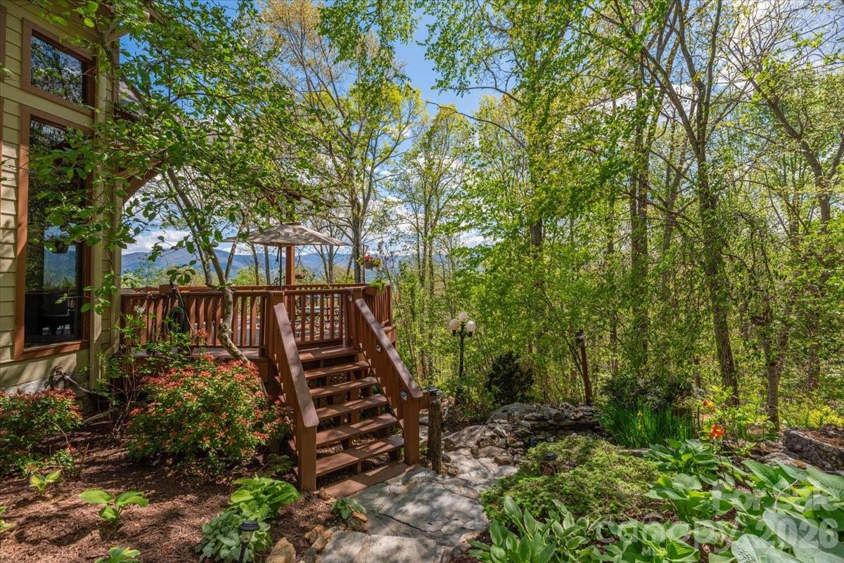 1108 Rocky Knob Road — Waynesville