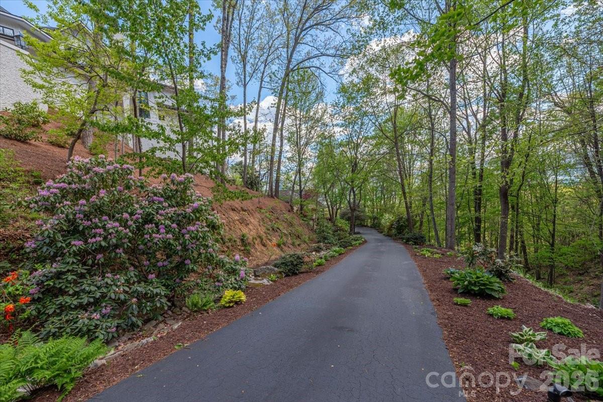 1108 Rocky Knob Road — Waynesville