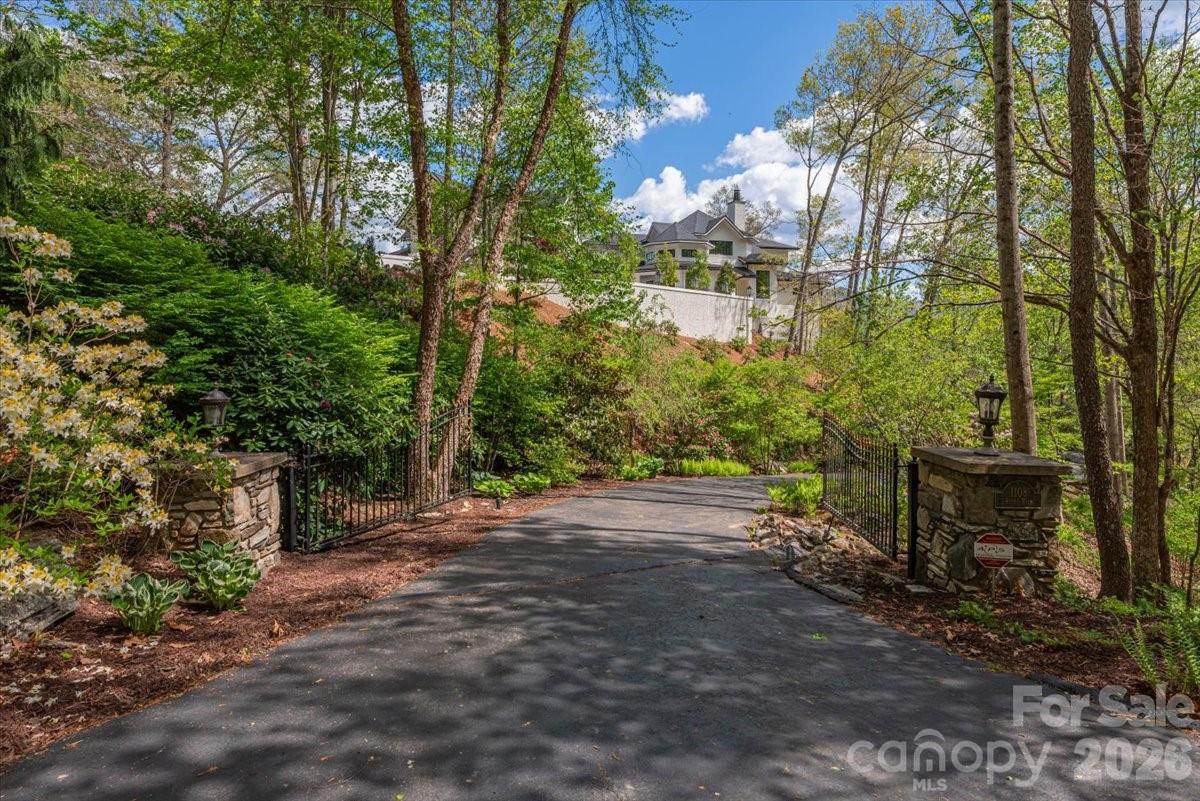 1108 Rocky Knob Road — Waynesville