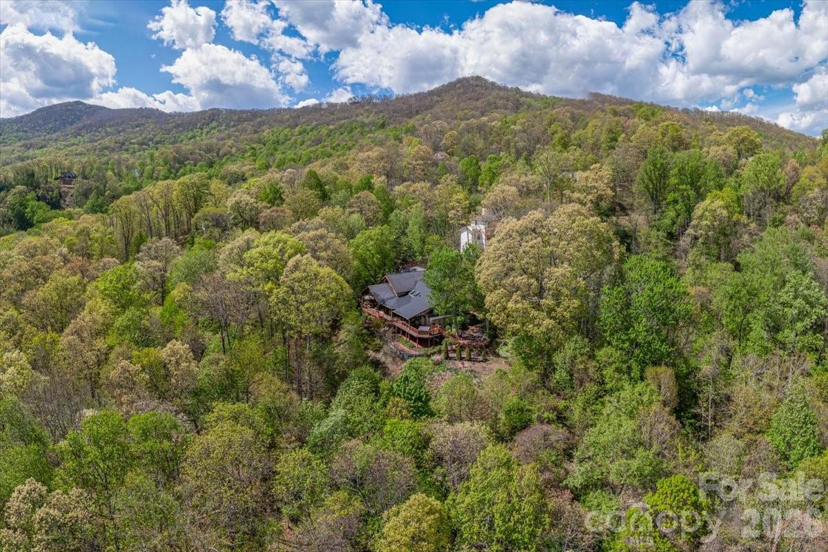 1108 Rocky Knob Road — Waynesville