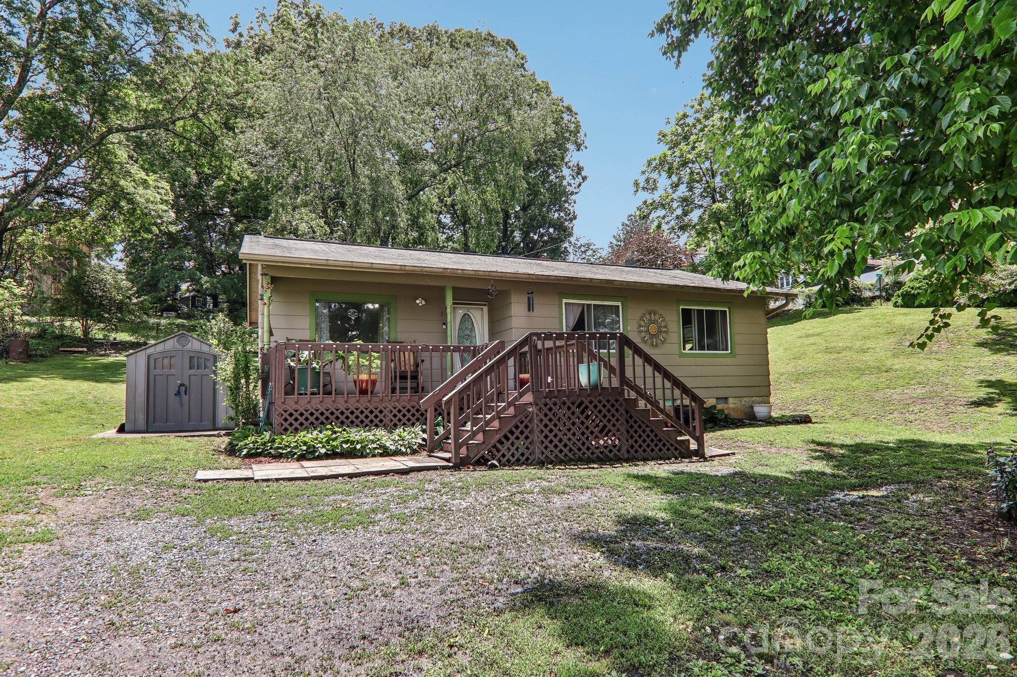 1 Camby Street — Asheville