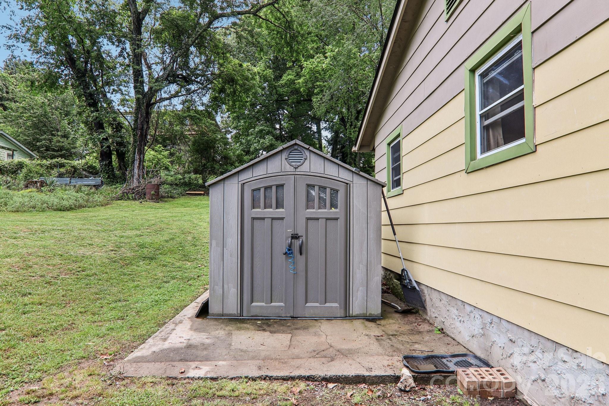 1 Camby Street — Asheville