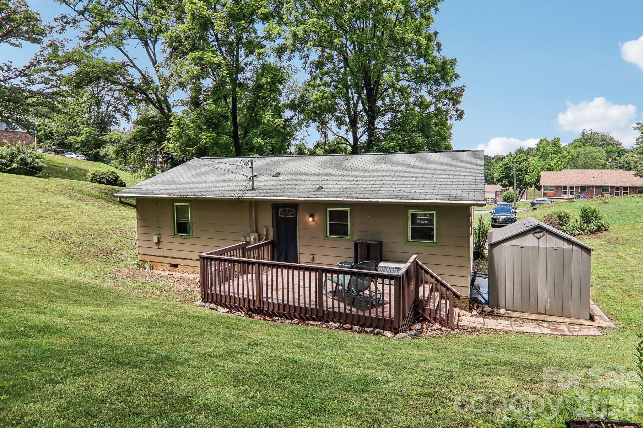 1 Camby Street — Asheville