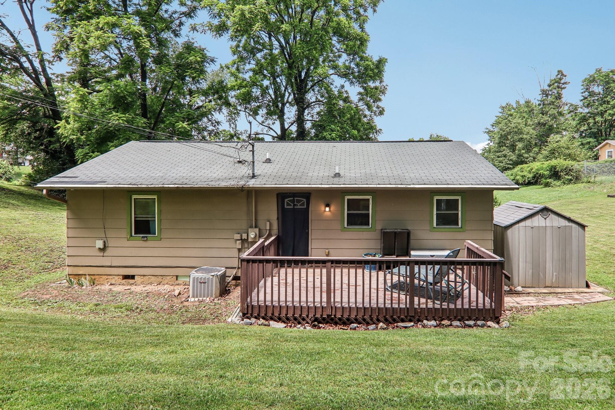 1 Camby Street — Asheville