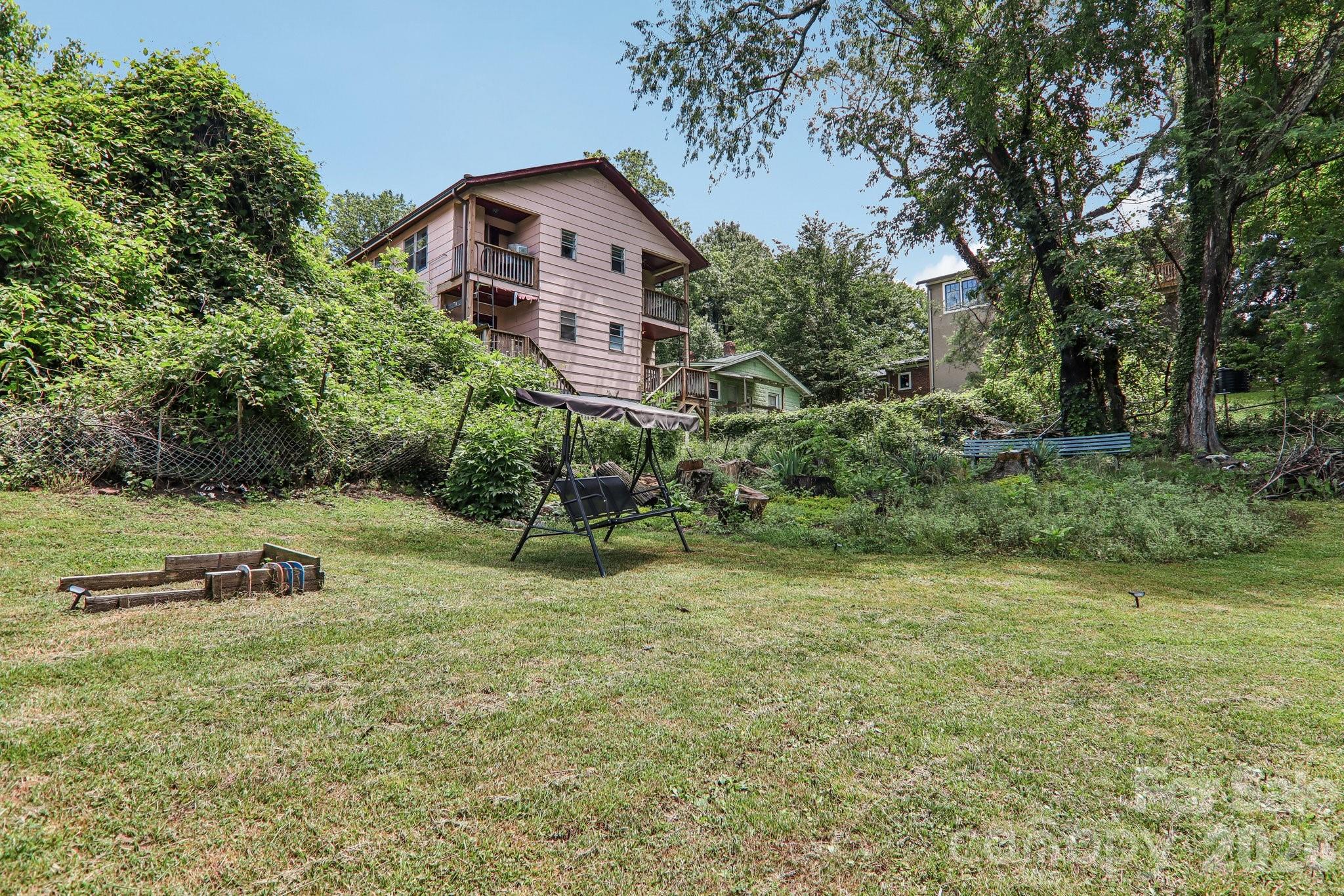 1 Camby Street — Asheville